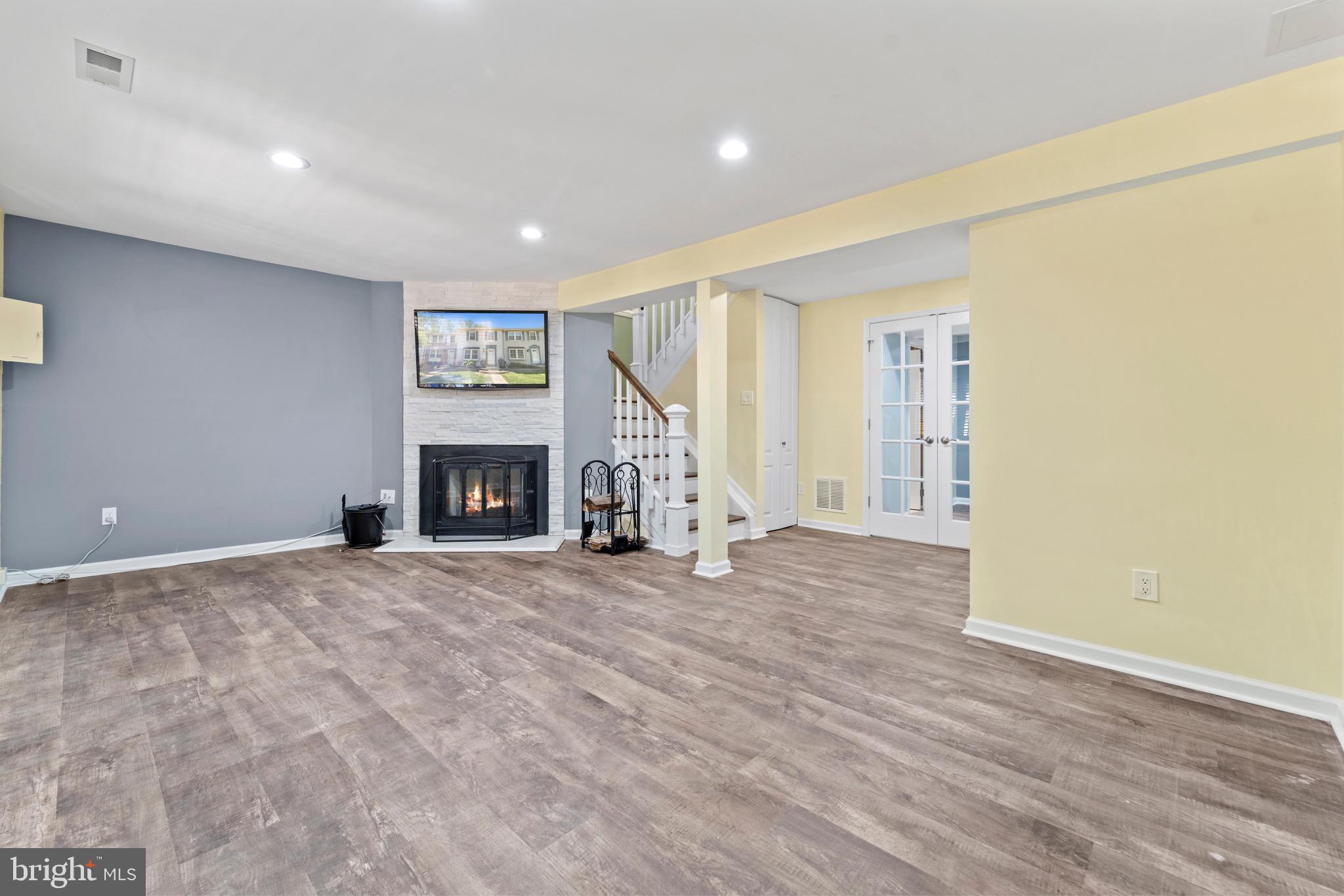 2850 GREAT OAK COURT