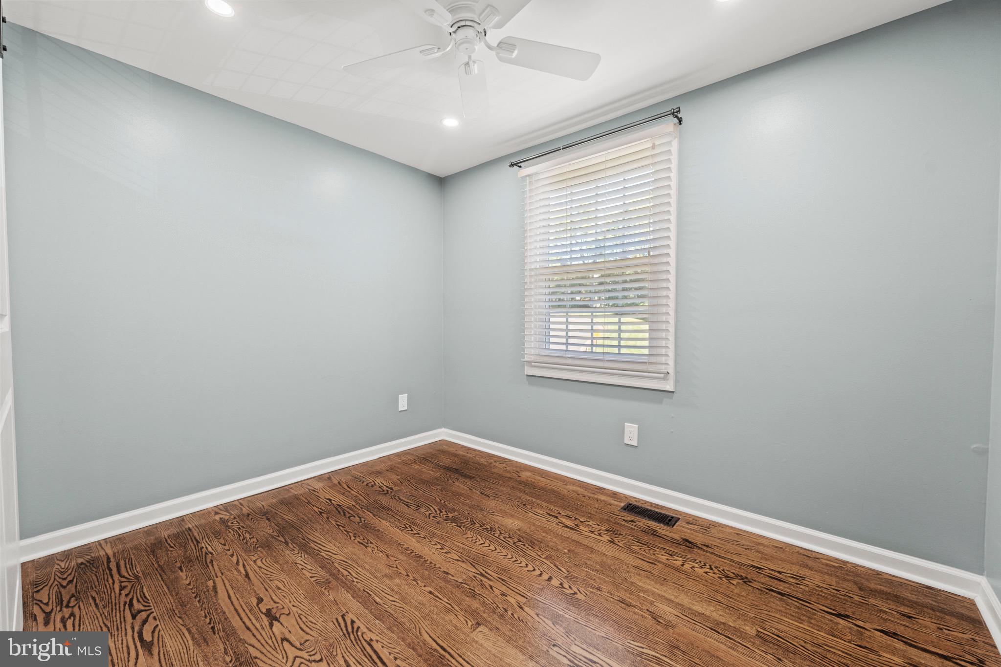 2850 GREAT OAK COURT