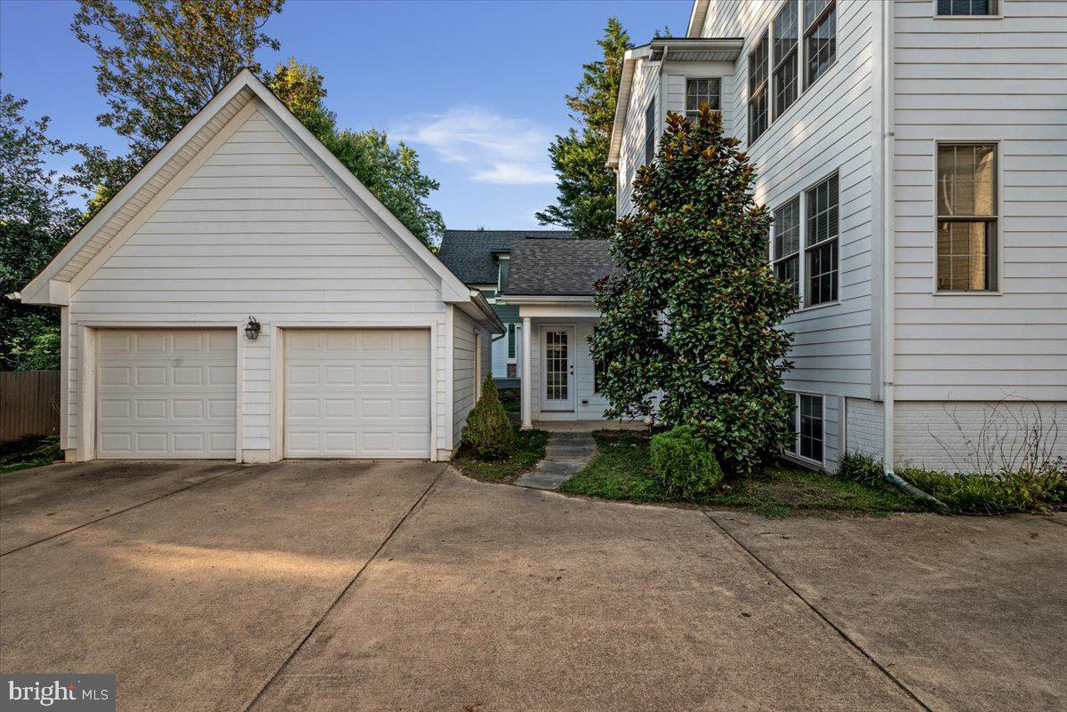 1522 Cedar AVENUE