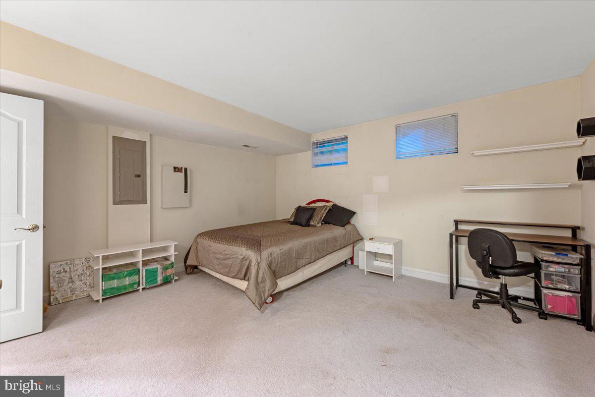 1522 Cedar AVENUE