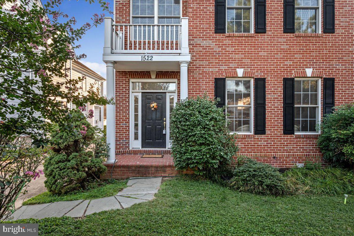 1522 Cedar AVENUE