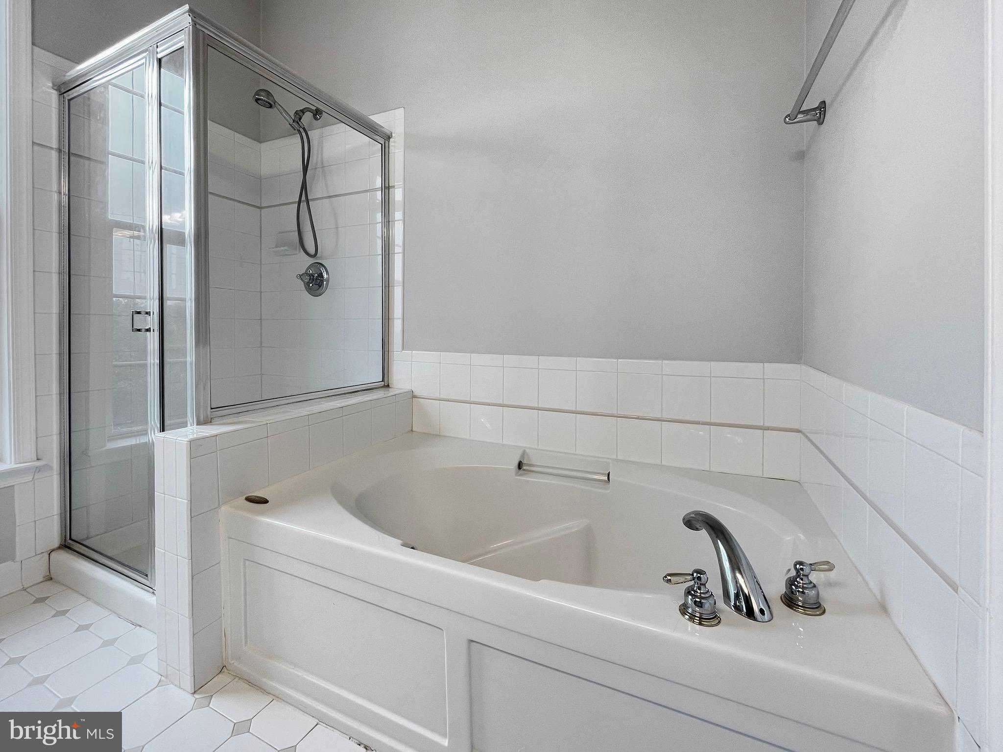 12190 Abington Hall PLACE Unit: 206