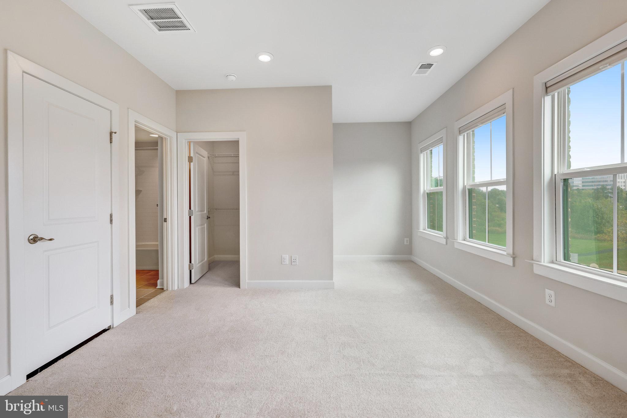 13202 Woodland Park ROAD