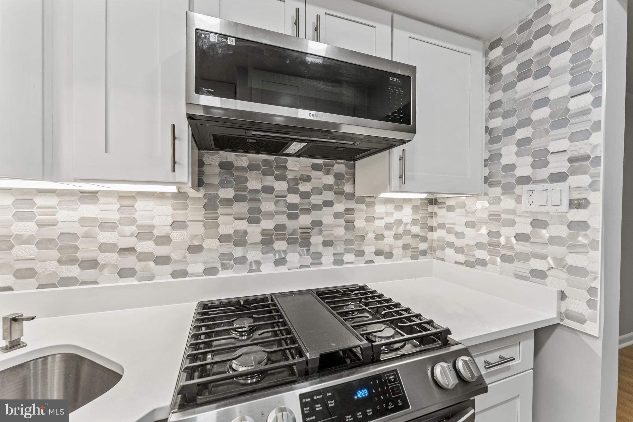 11609 Vantage Hill ROAD Unit: 2A