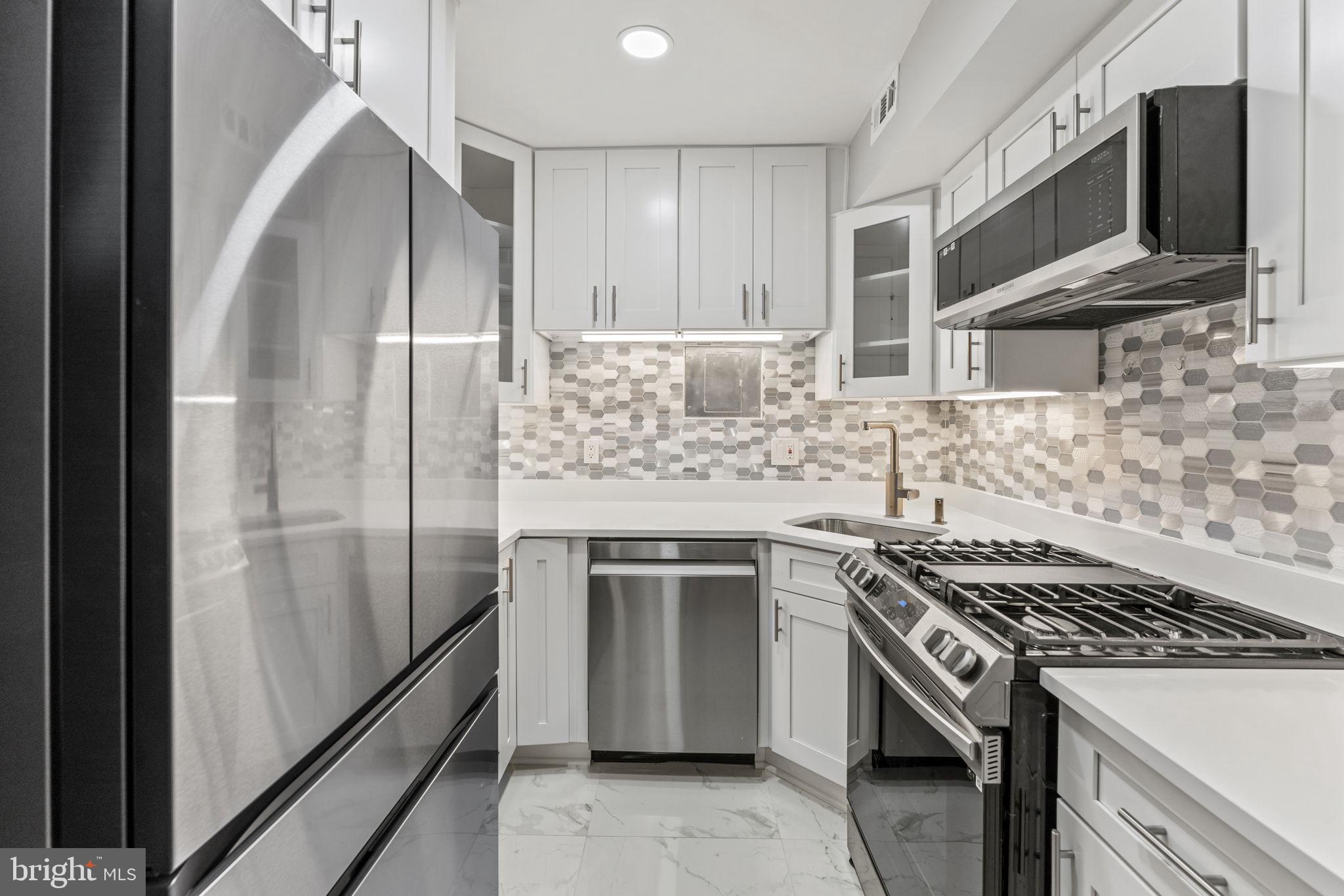 11609 Vantage Hill ROAD Unit: 2A