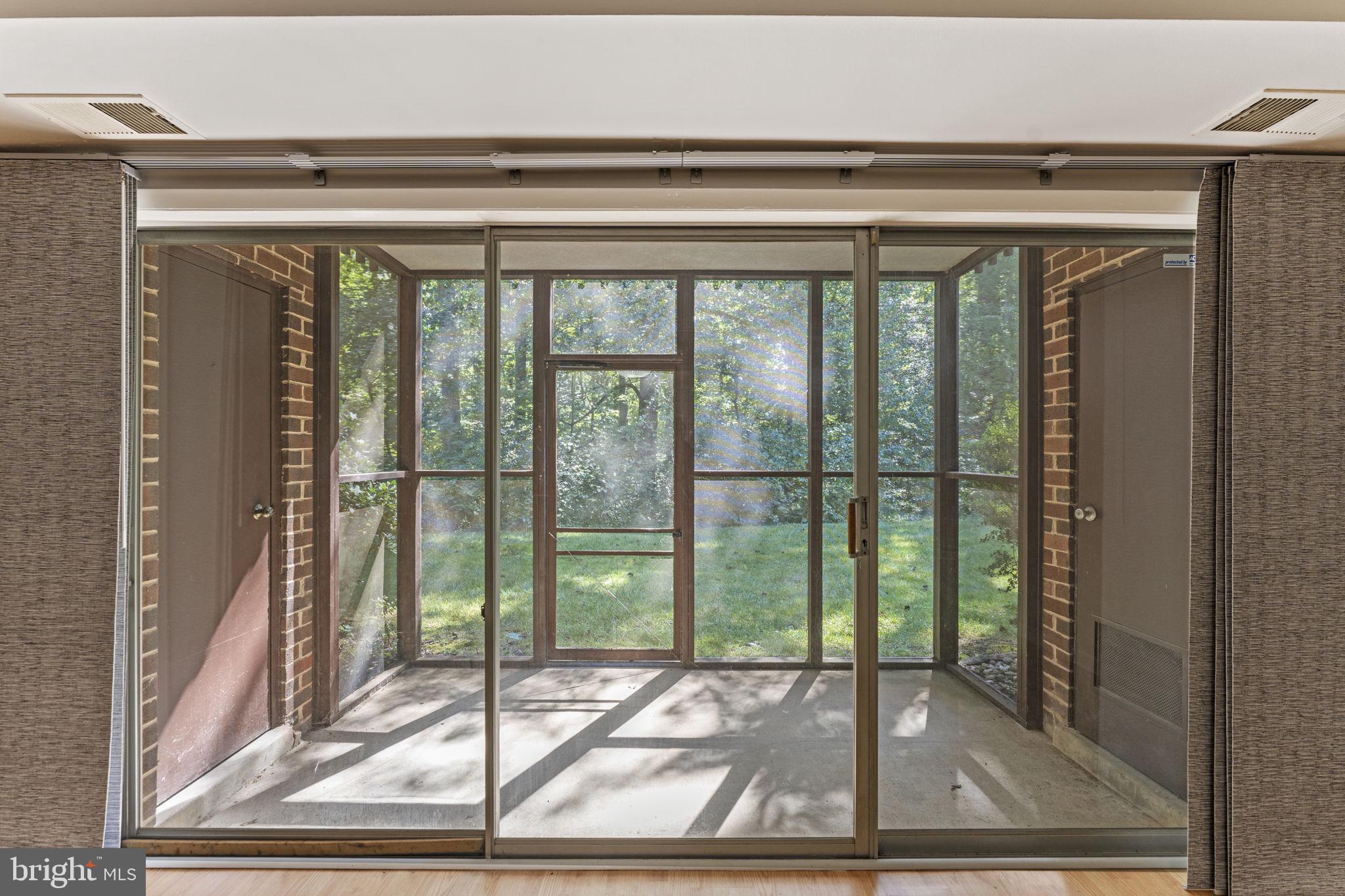 11609 Vantage Hill ROAD Unit: 2A