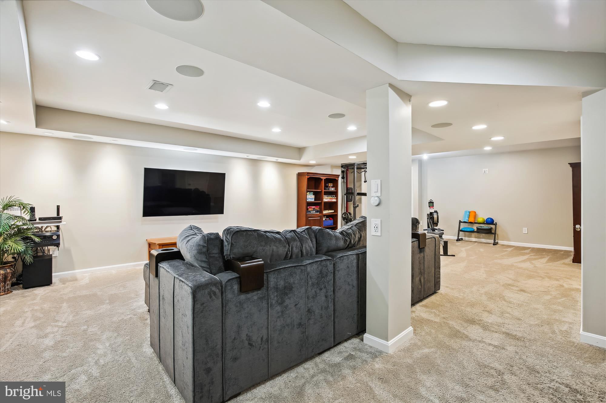 9207 MacSwain PLACE