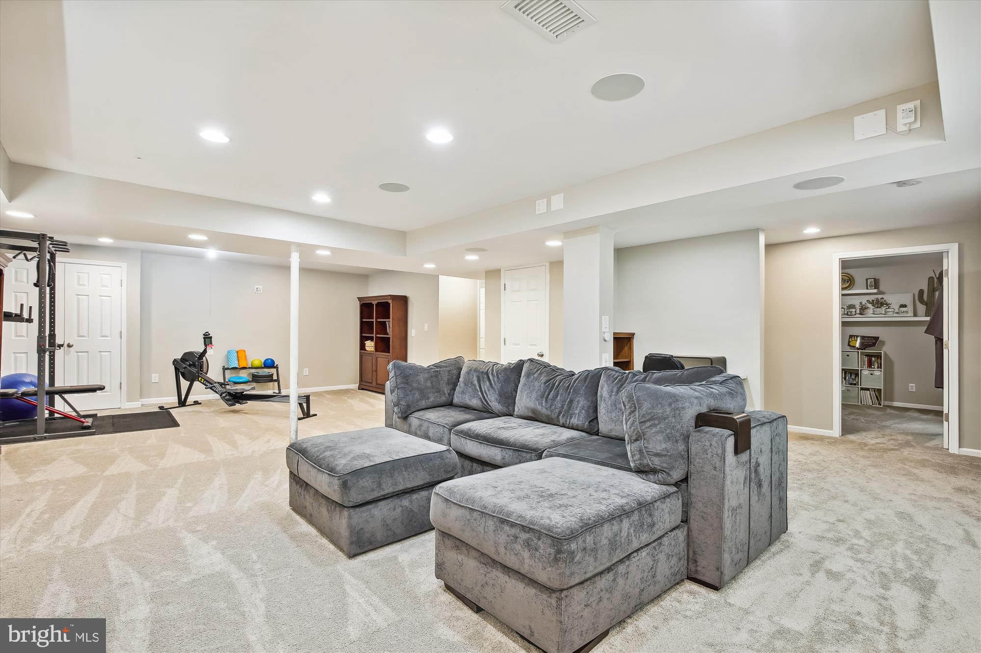 9207 MacSwain PLACE