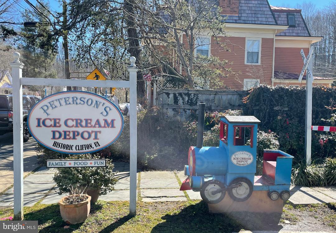 12426 Popes Head ROAD