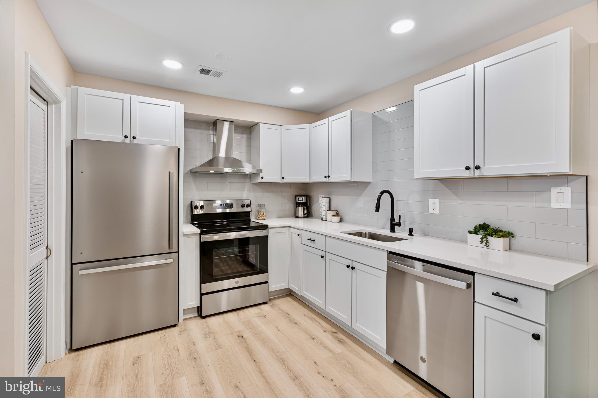 12124 Captiva COURT