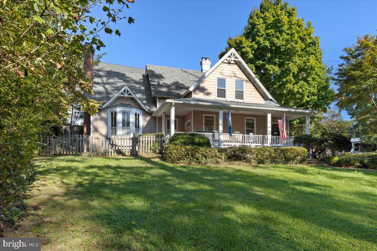 1100 Monroe STREET