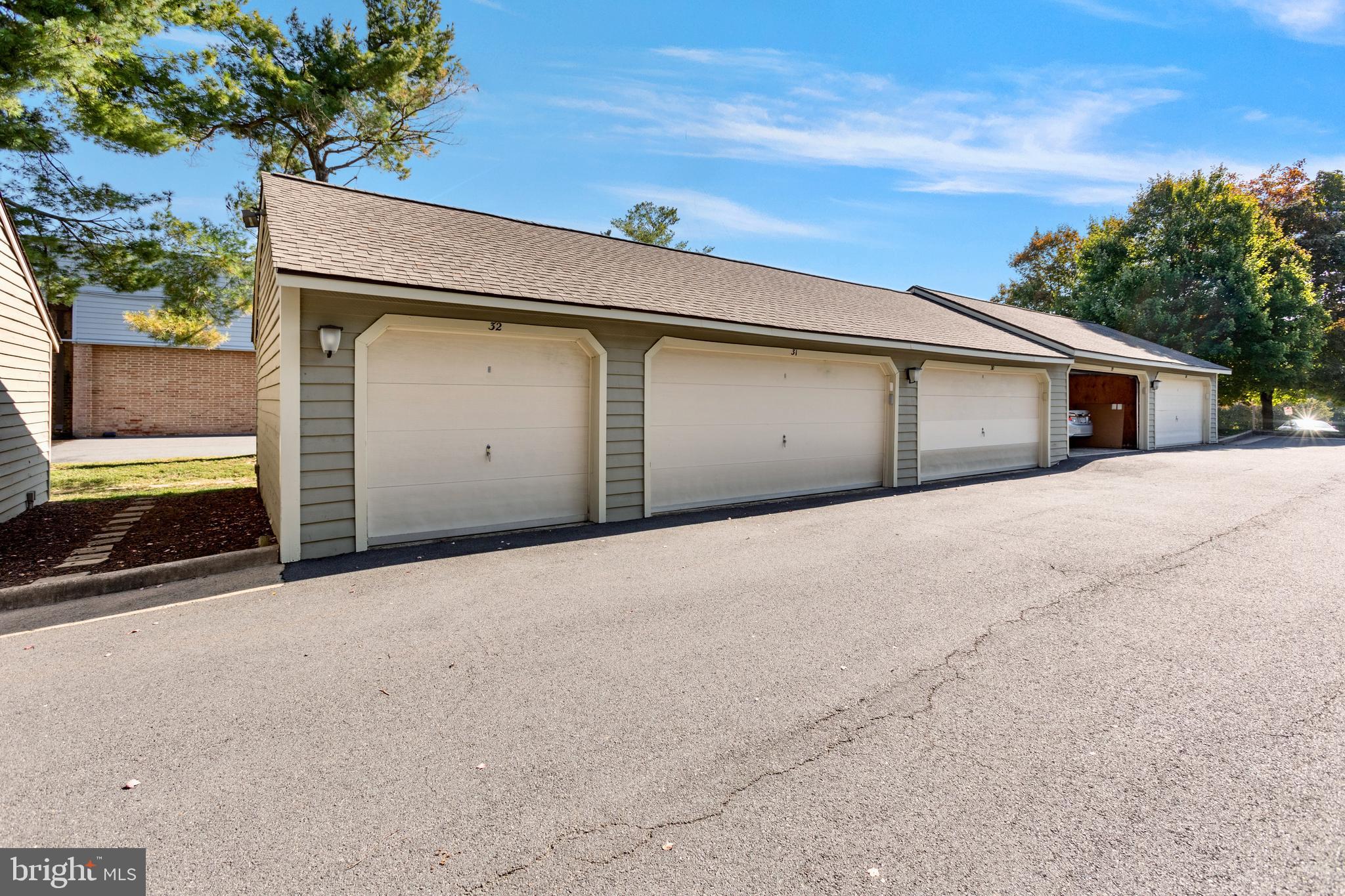 11196 Harbor COURT