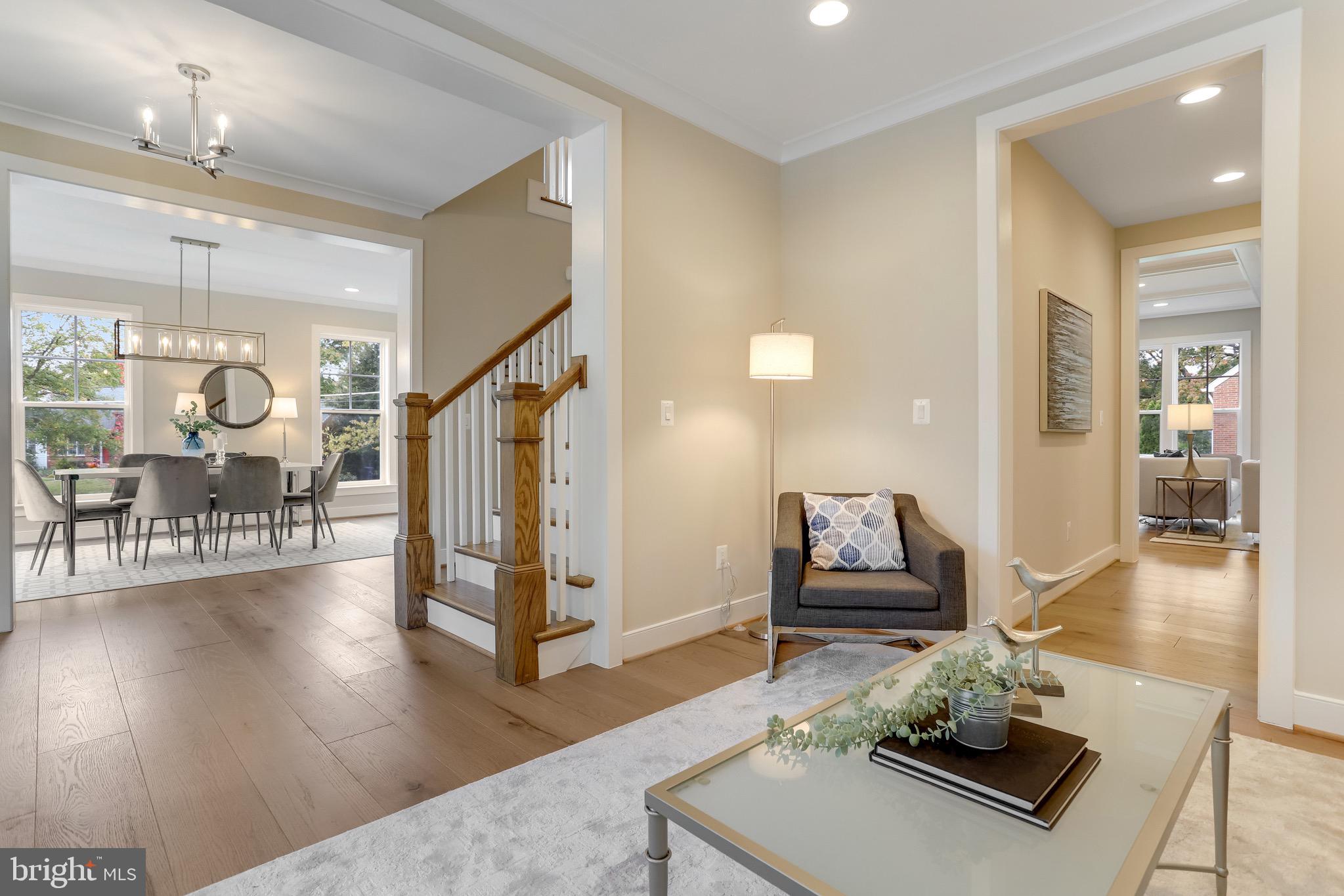 4001 Lee PLACE