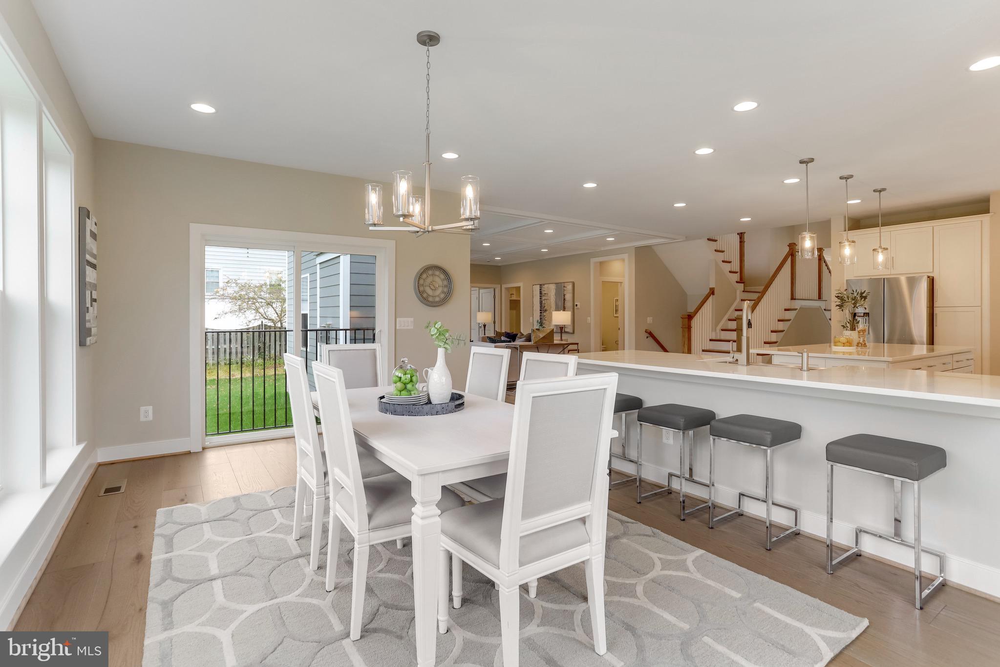 4001 Lee PLACE