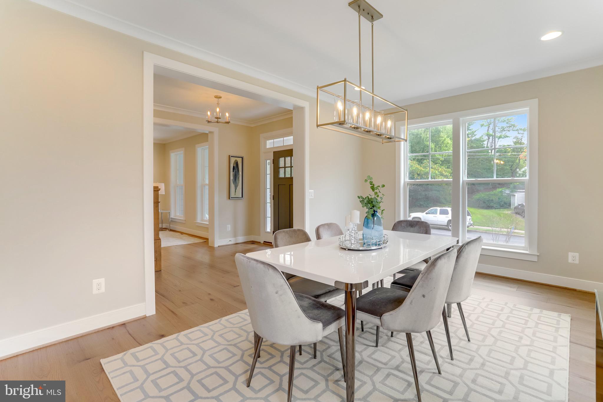 4001 Lee PLACE