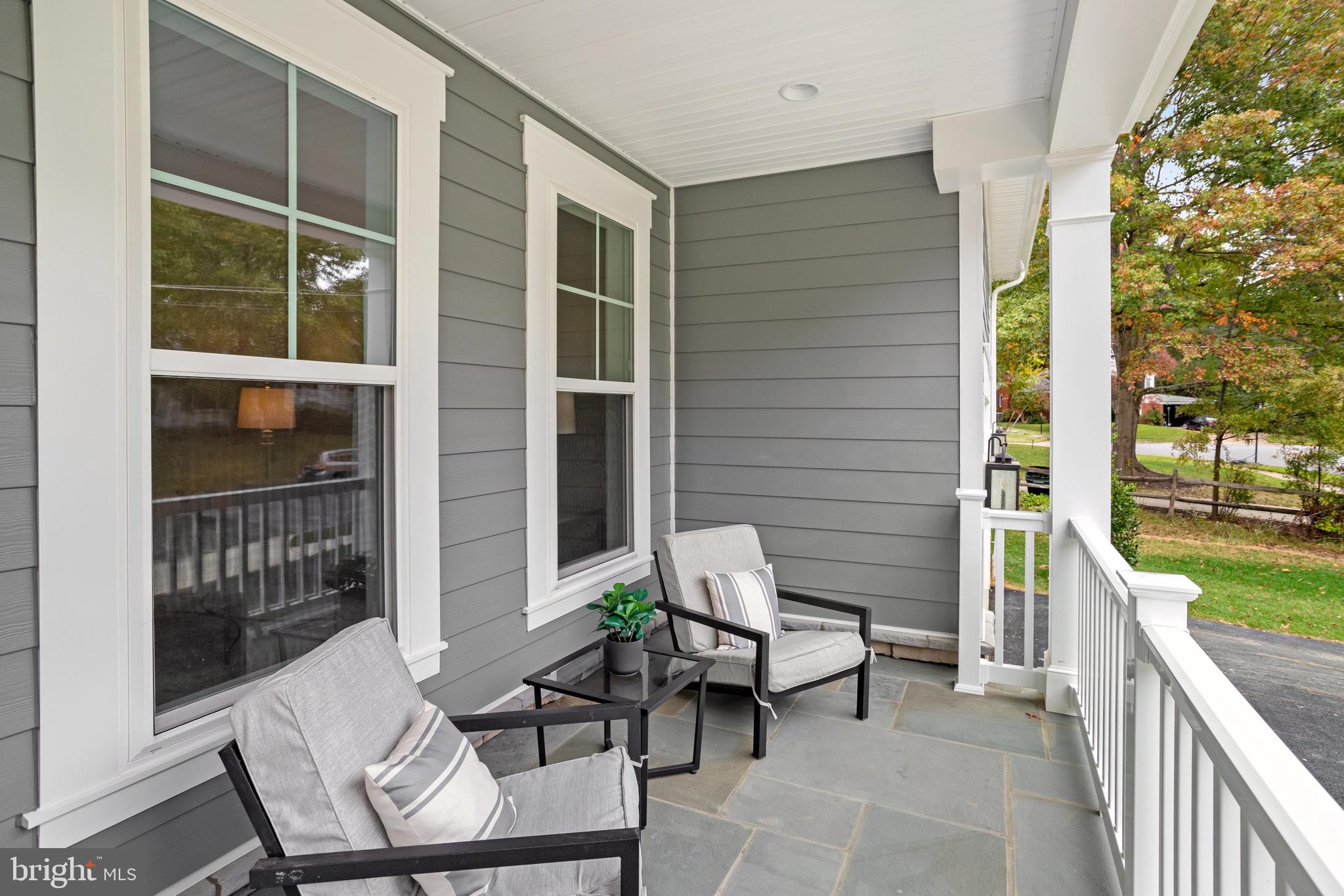 4001 Lee PLACE
