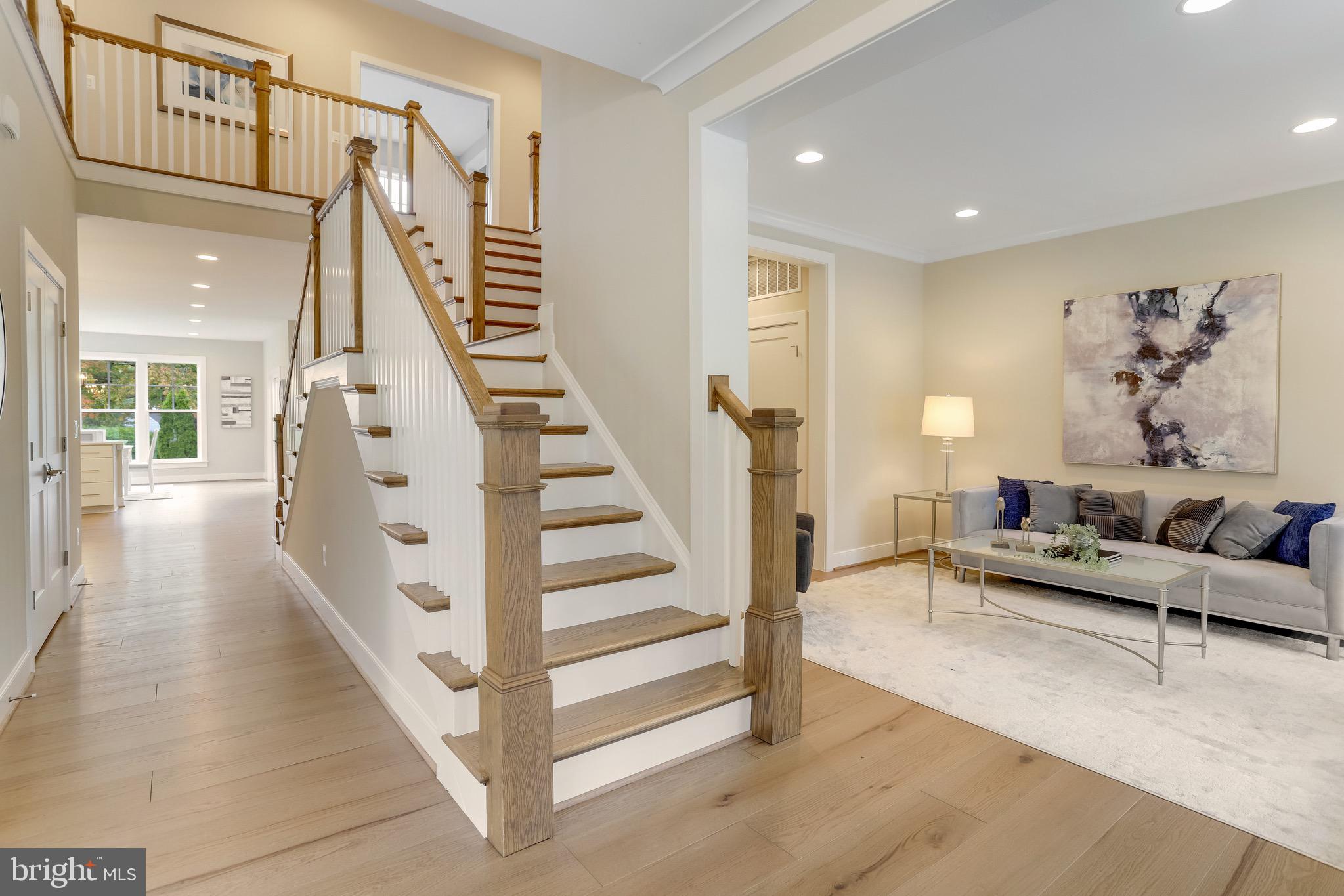 4001 Lee PLACE