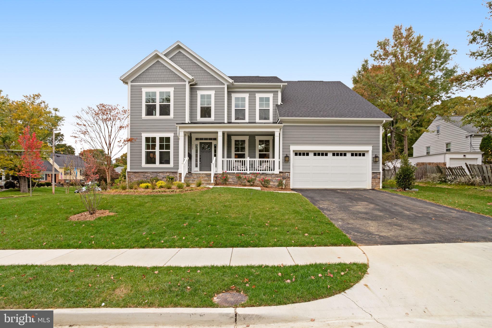 4001 Lee PLACE