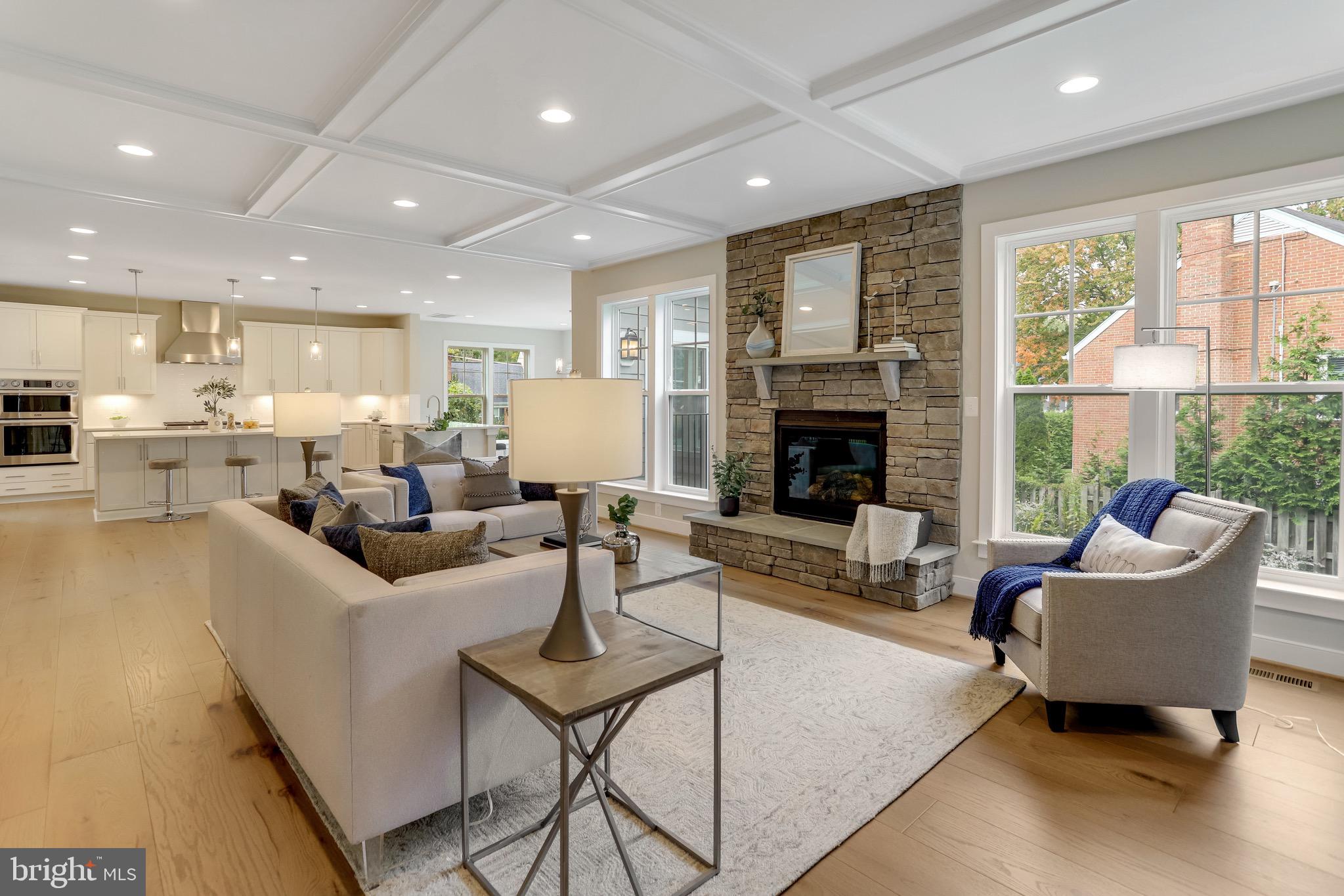 4001 Lee PLACE