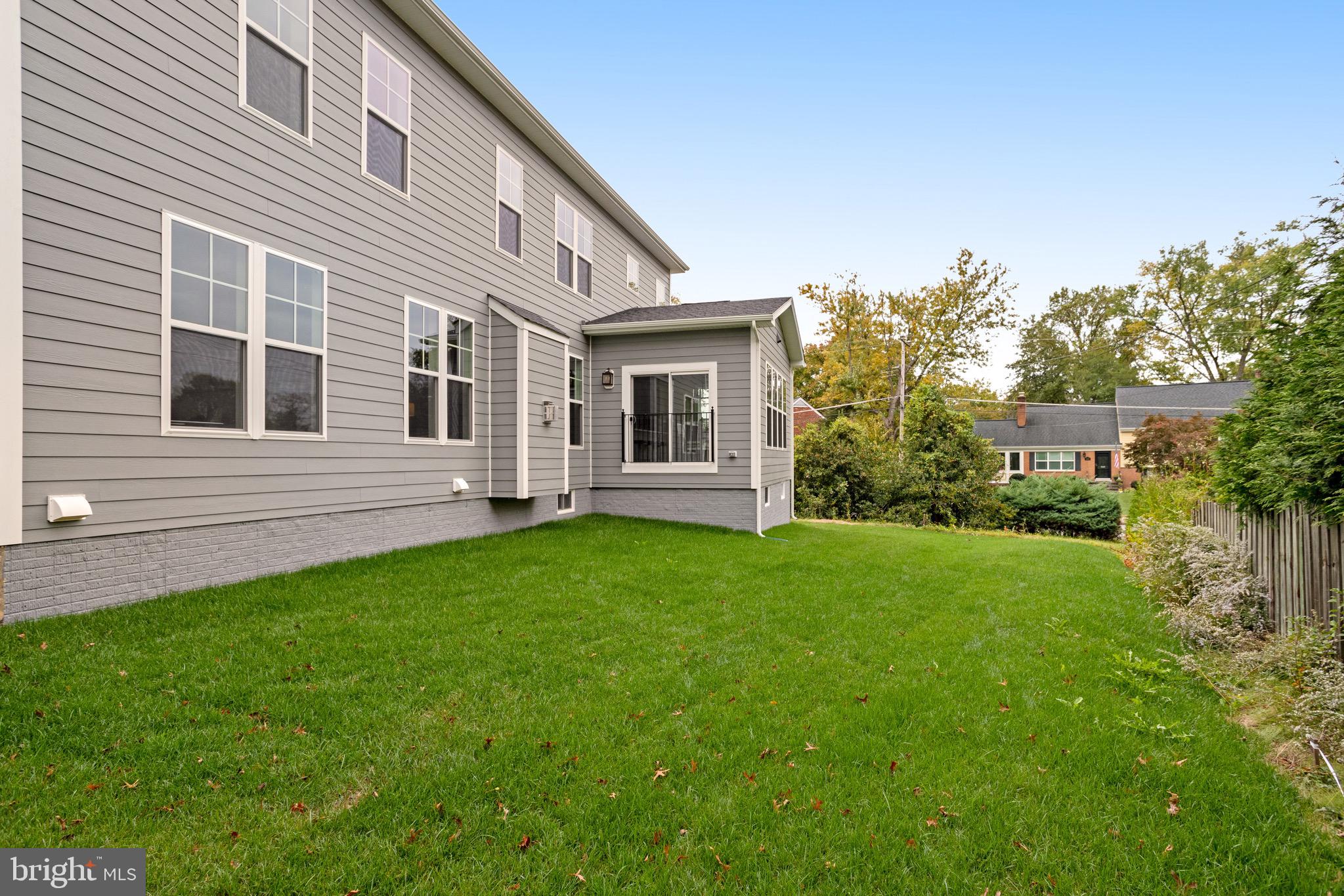 4001 Lee PLACE