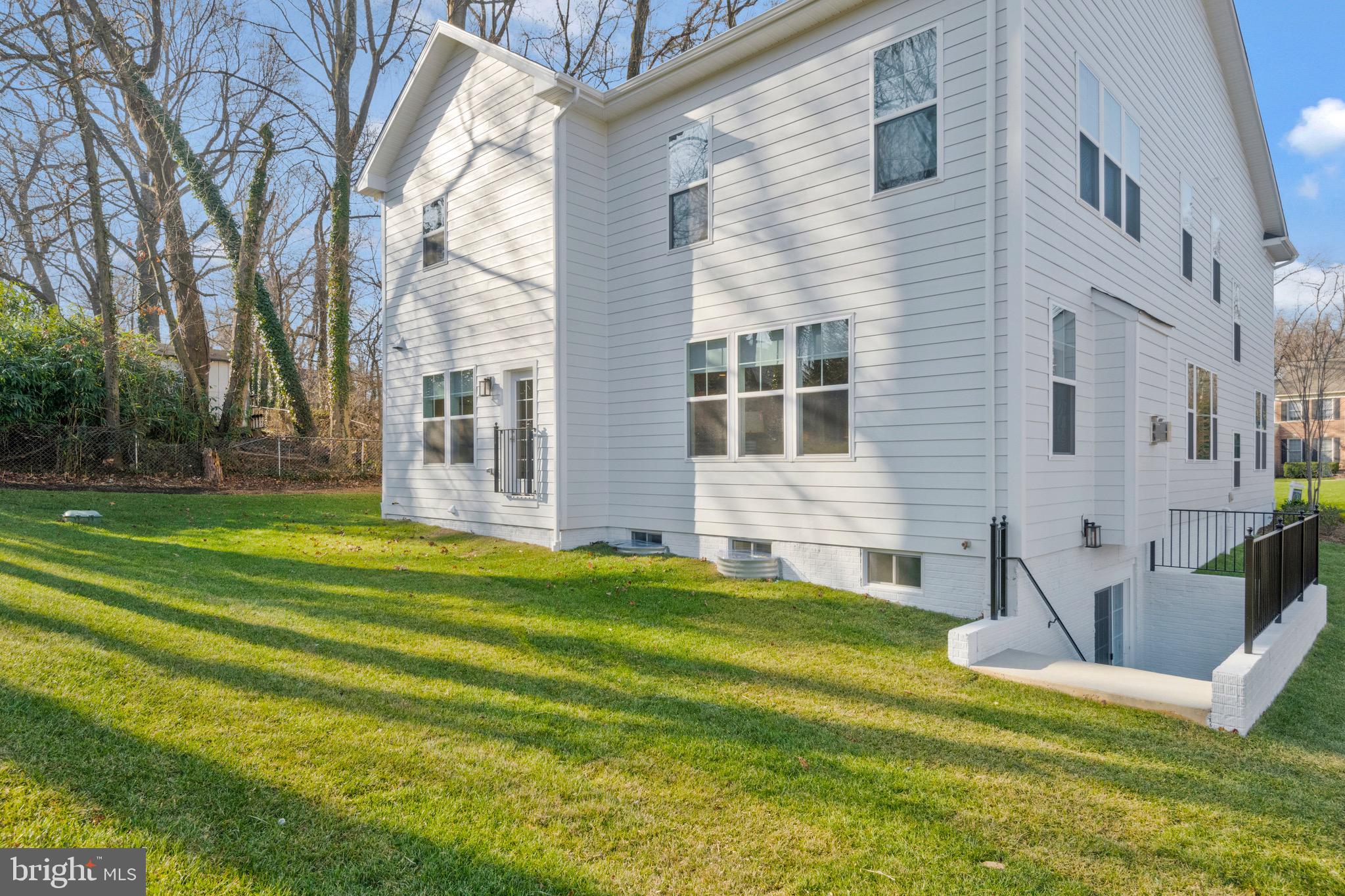 8517 Little River TURNPIKE