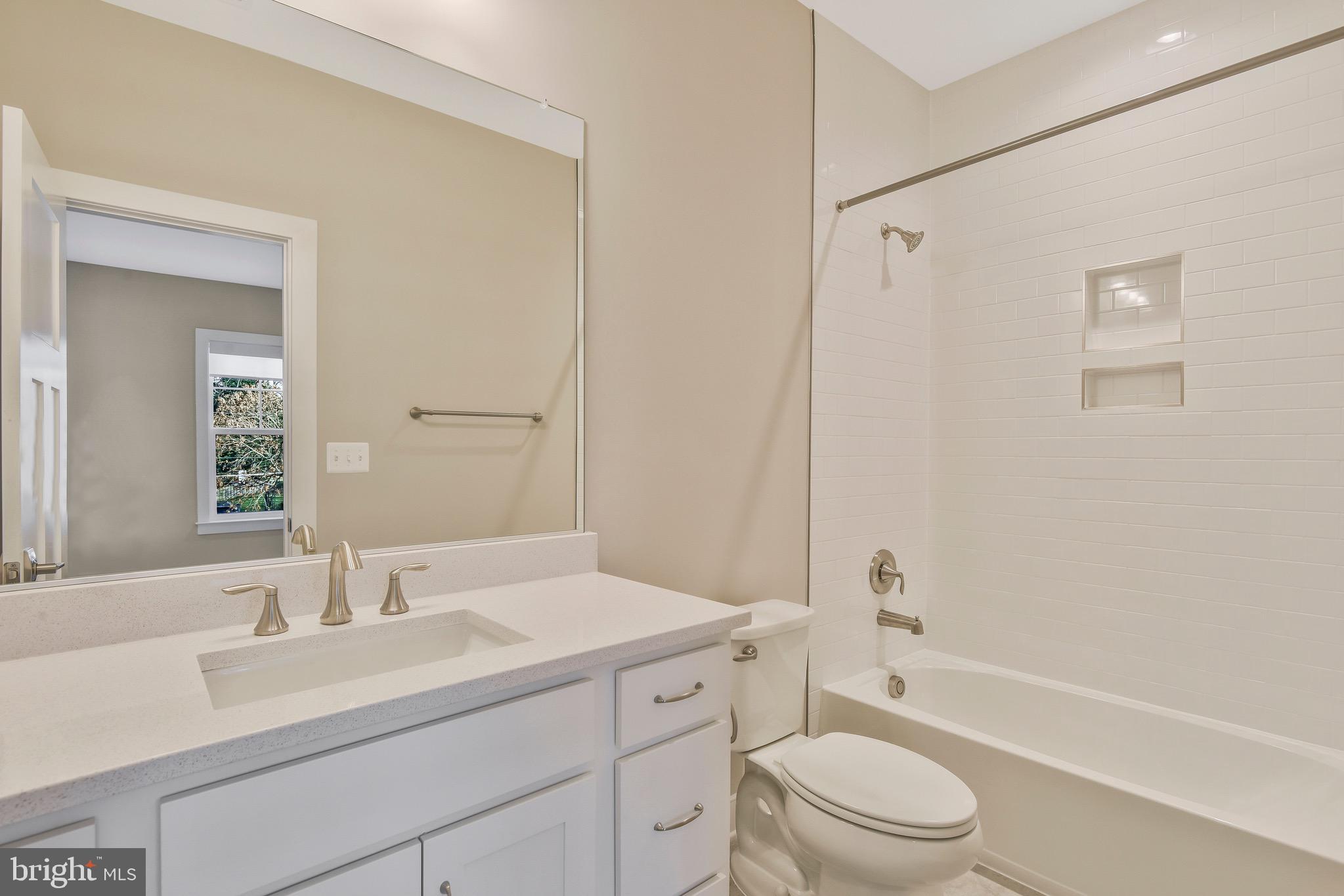 8517 Little River TURNPIKE
