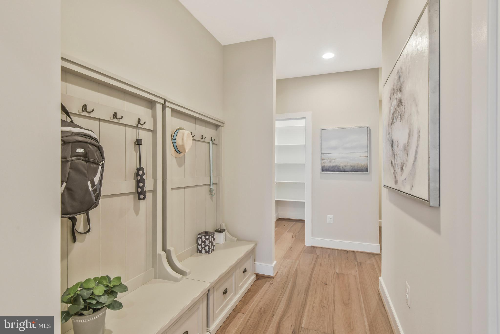 8517 Little River TURNPIKE