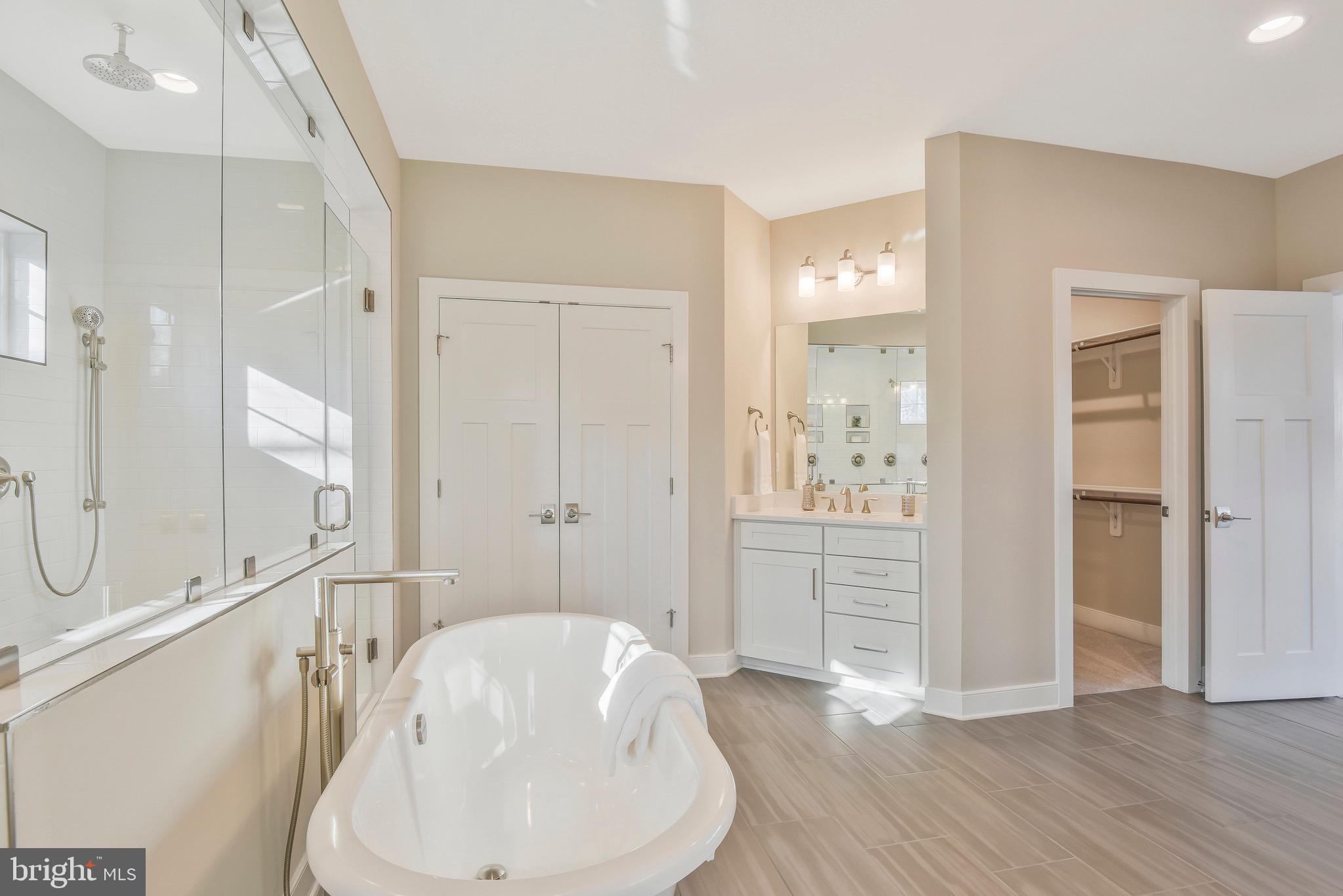 8517 Little River TURNPIKE