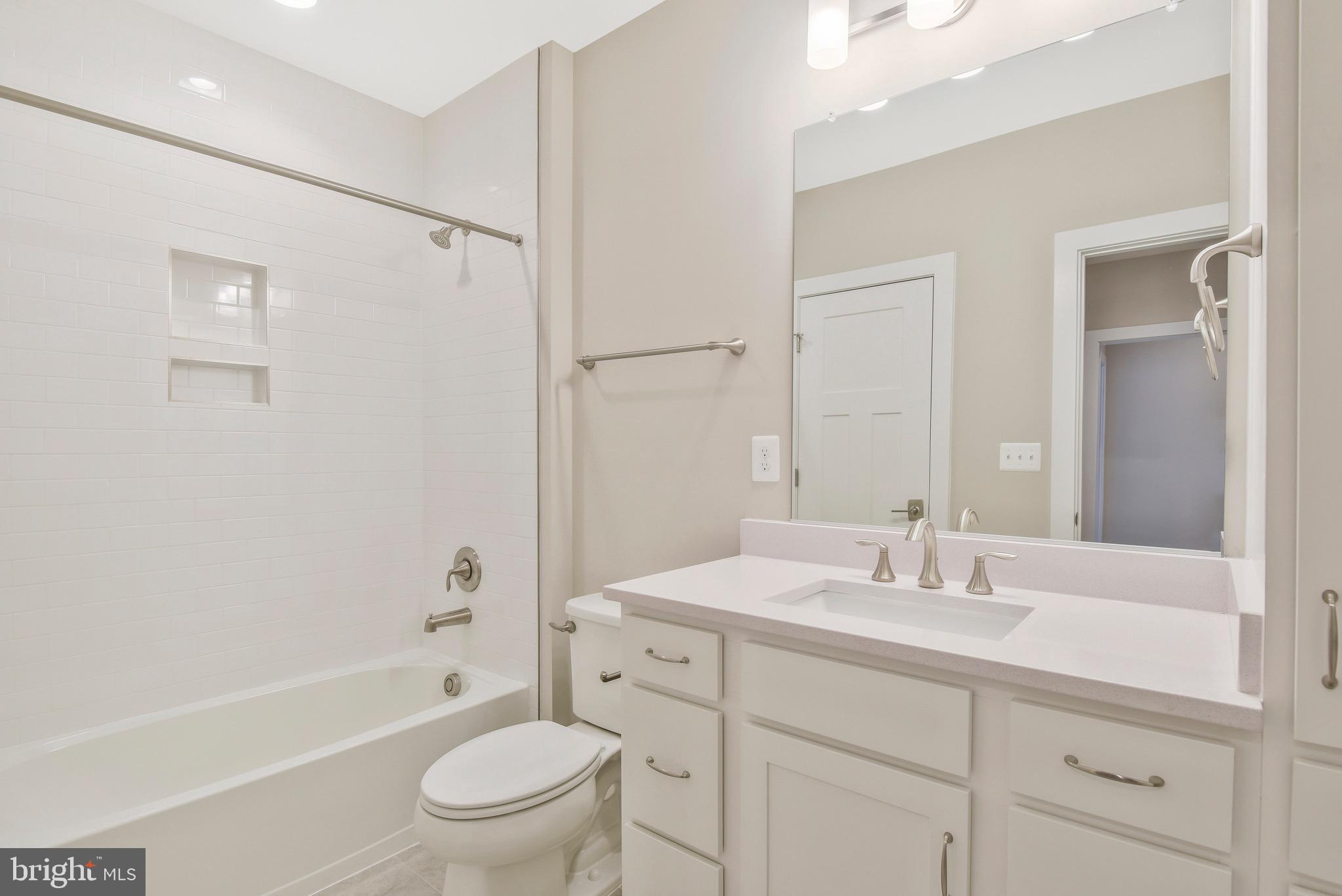 8517 Little River TURNPIKE