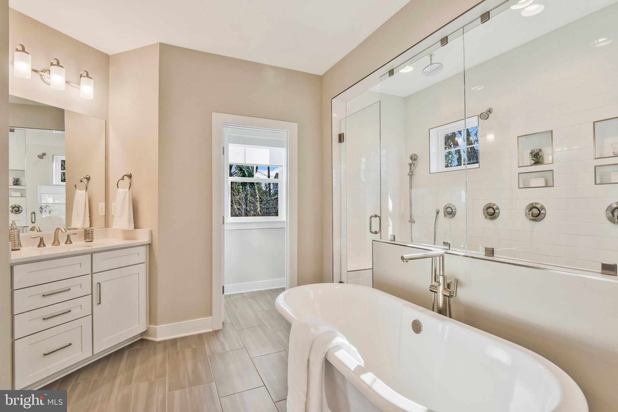 8517 Little River TURNPIKE