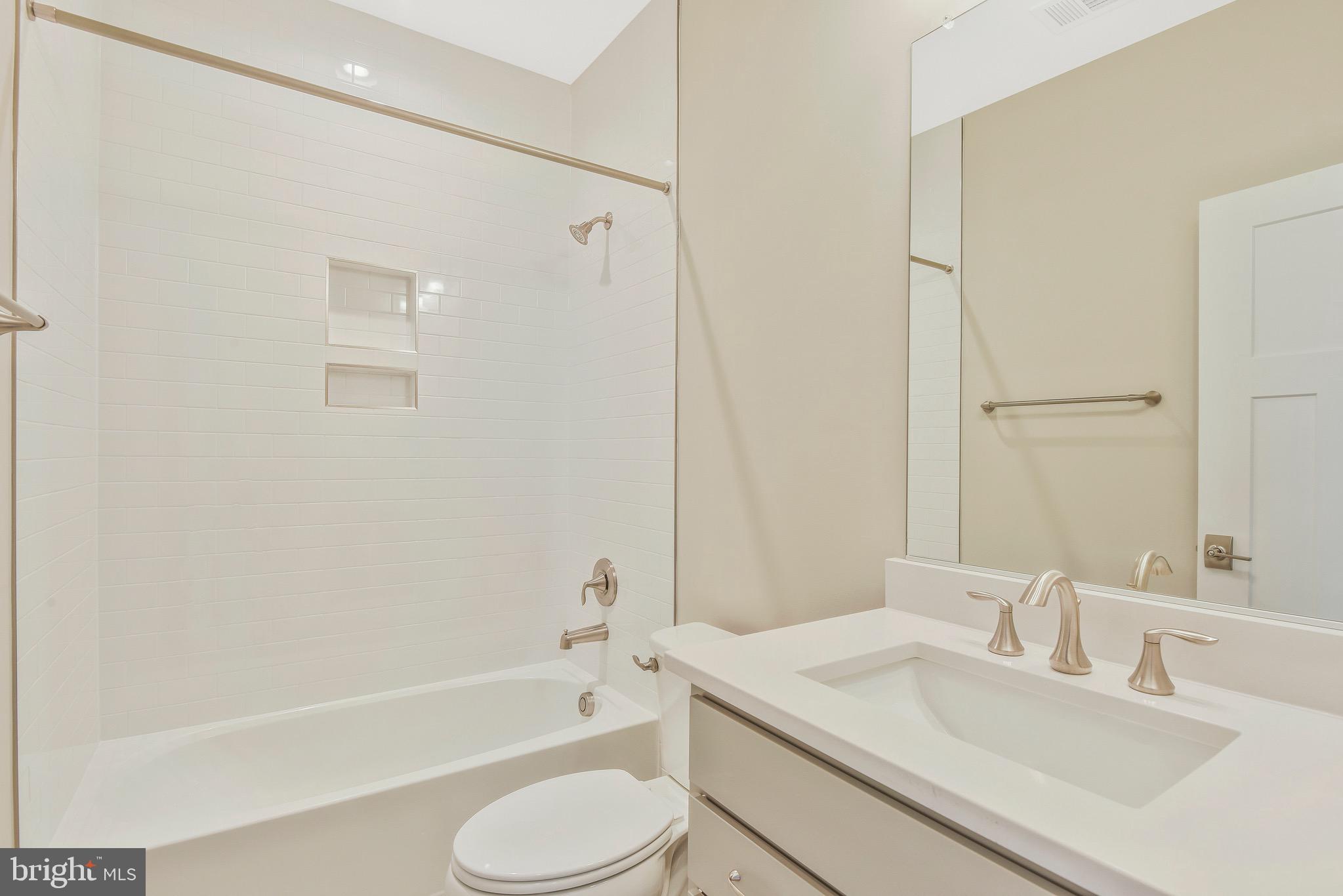 8517 Little River TURNPIKE