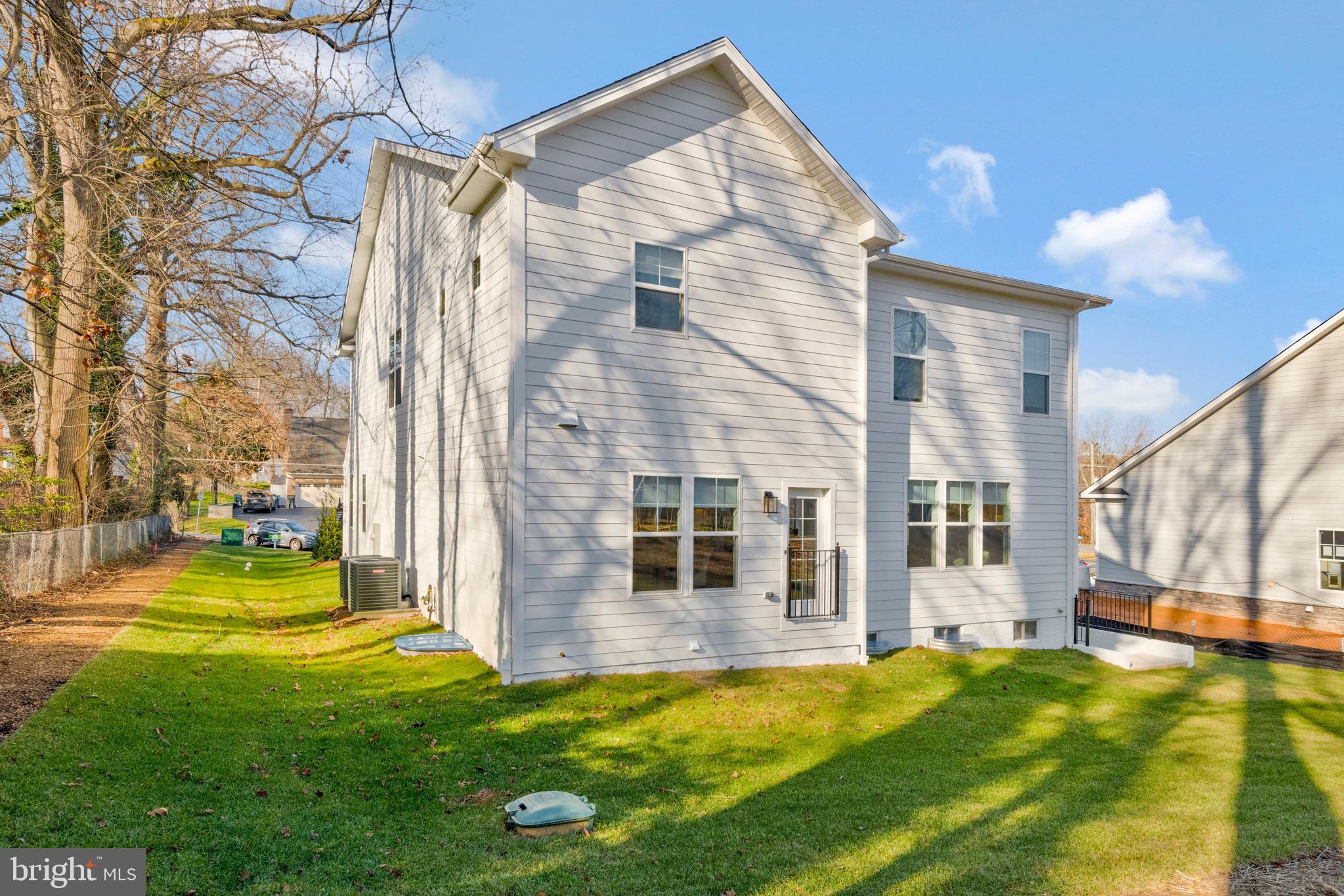 8517 Little River TURNPIKE