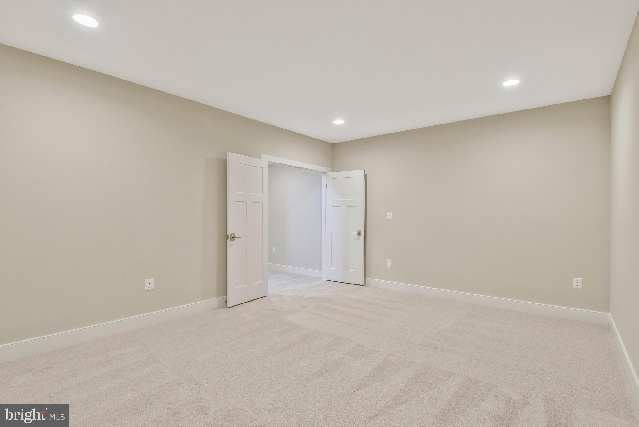 8517 Little River TURNPIKE