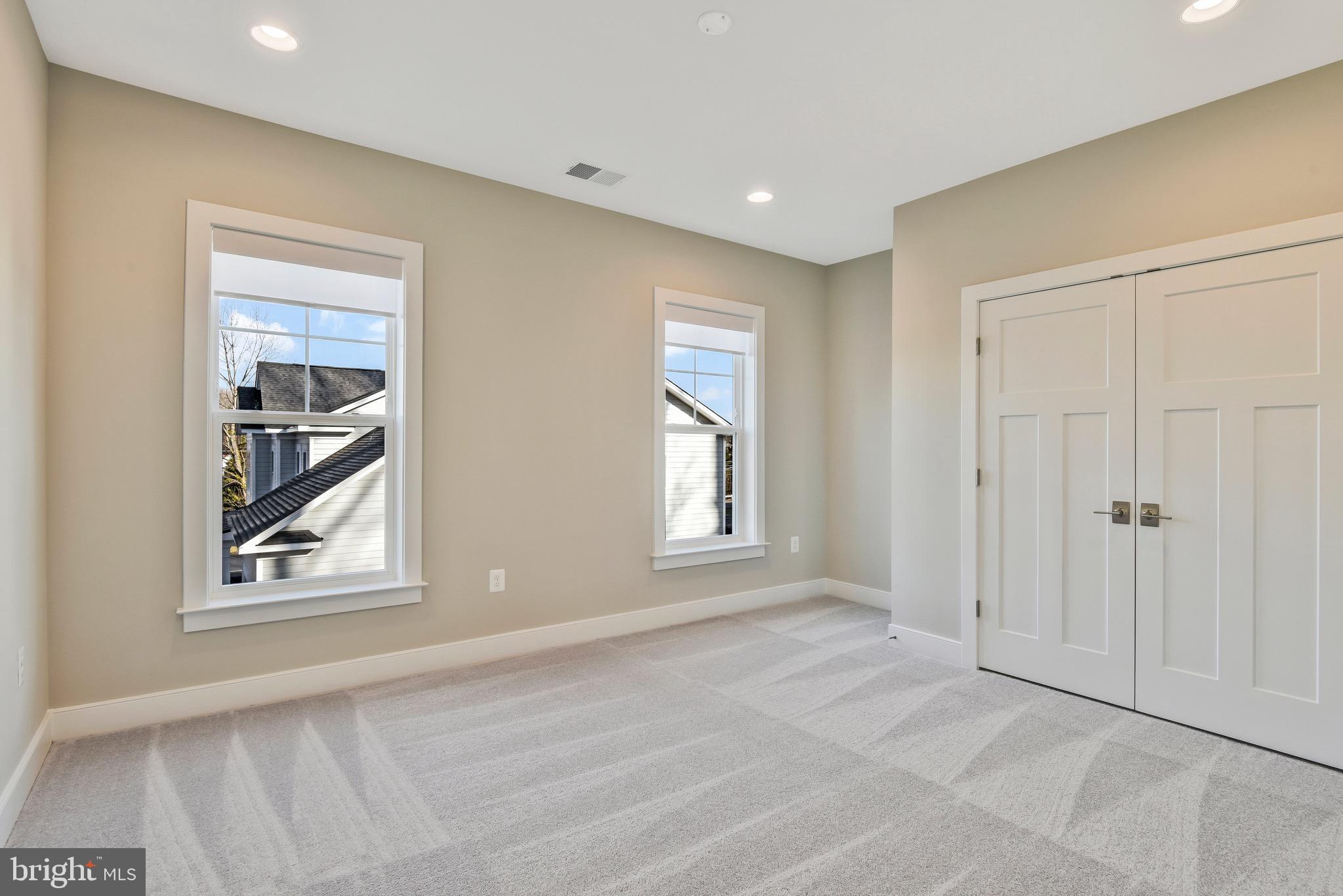 8517 Little River TURNPIKE