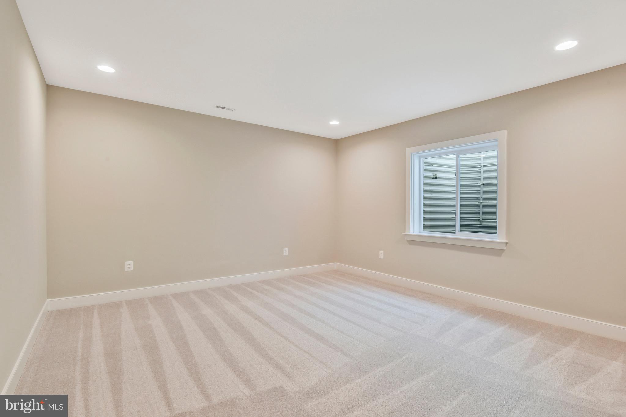 8517 Little River TURNPIKE