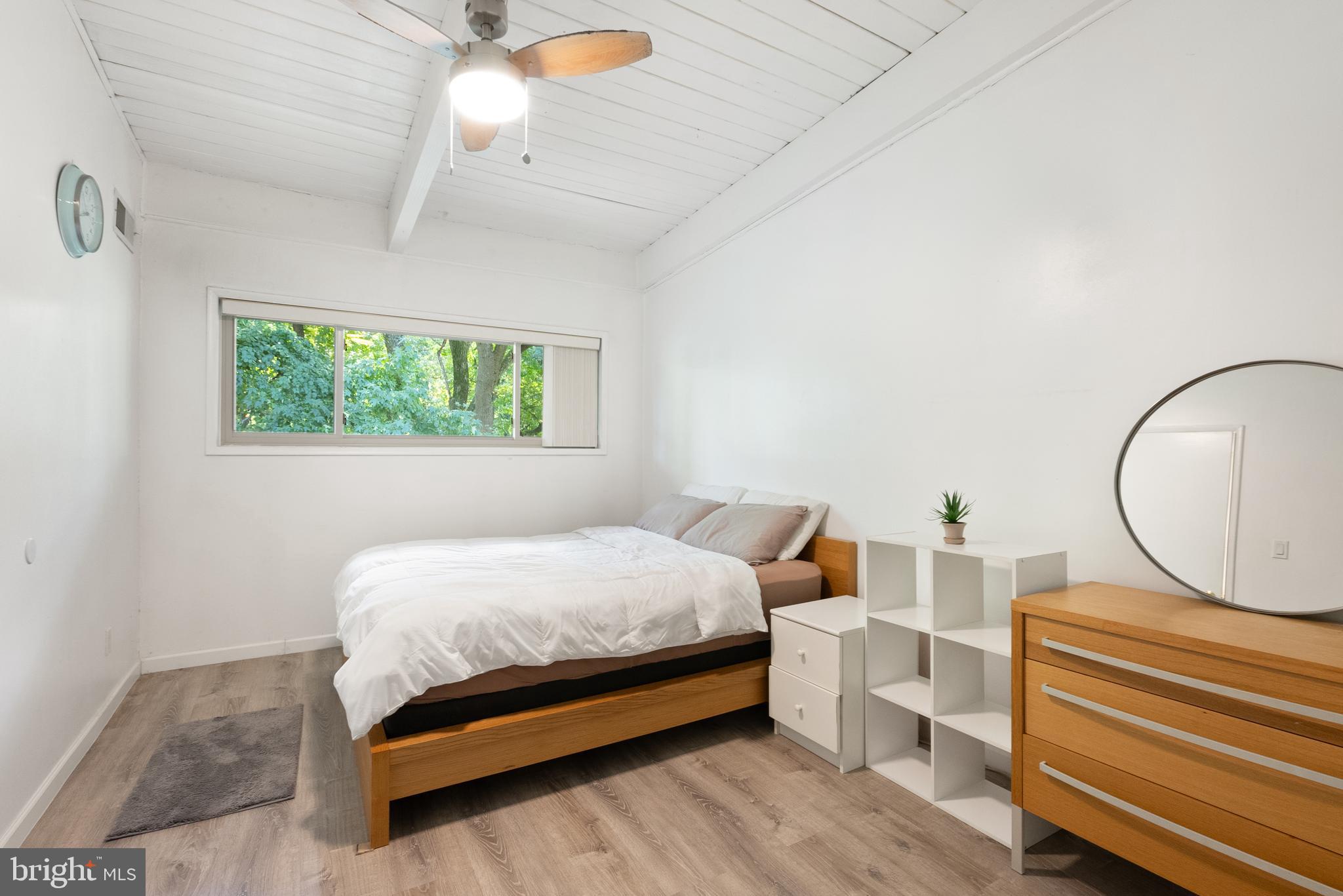 4235 Americana DRIVE Unit: 203