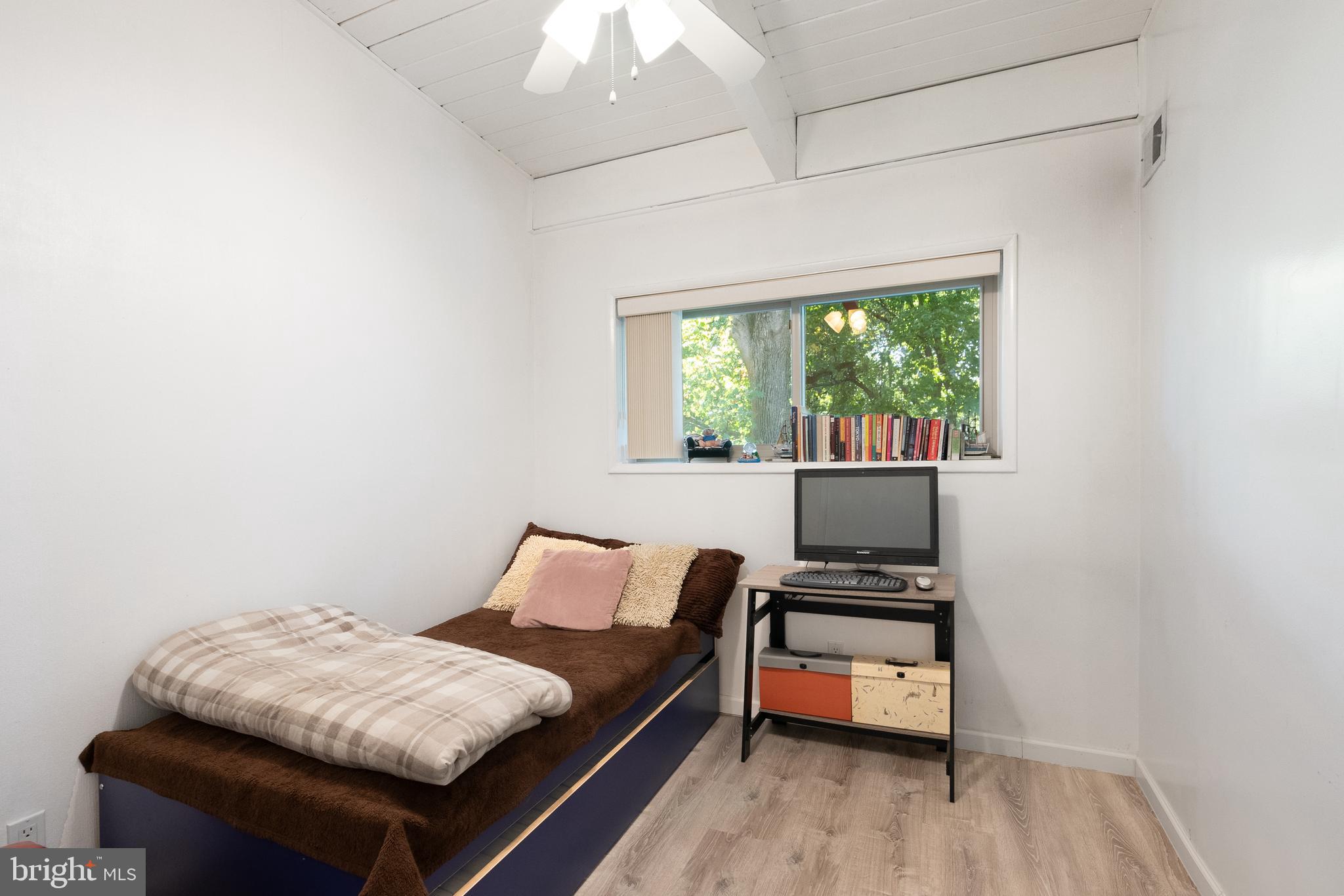 4235 Americana DRIVE Unit: 203