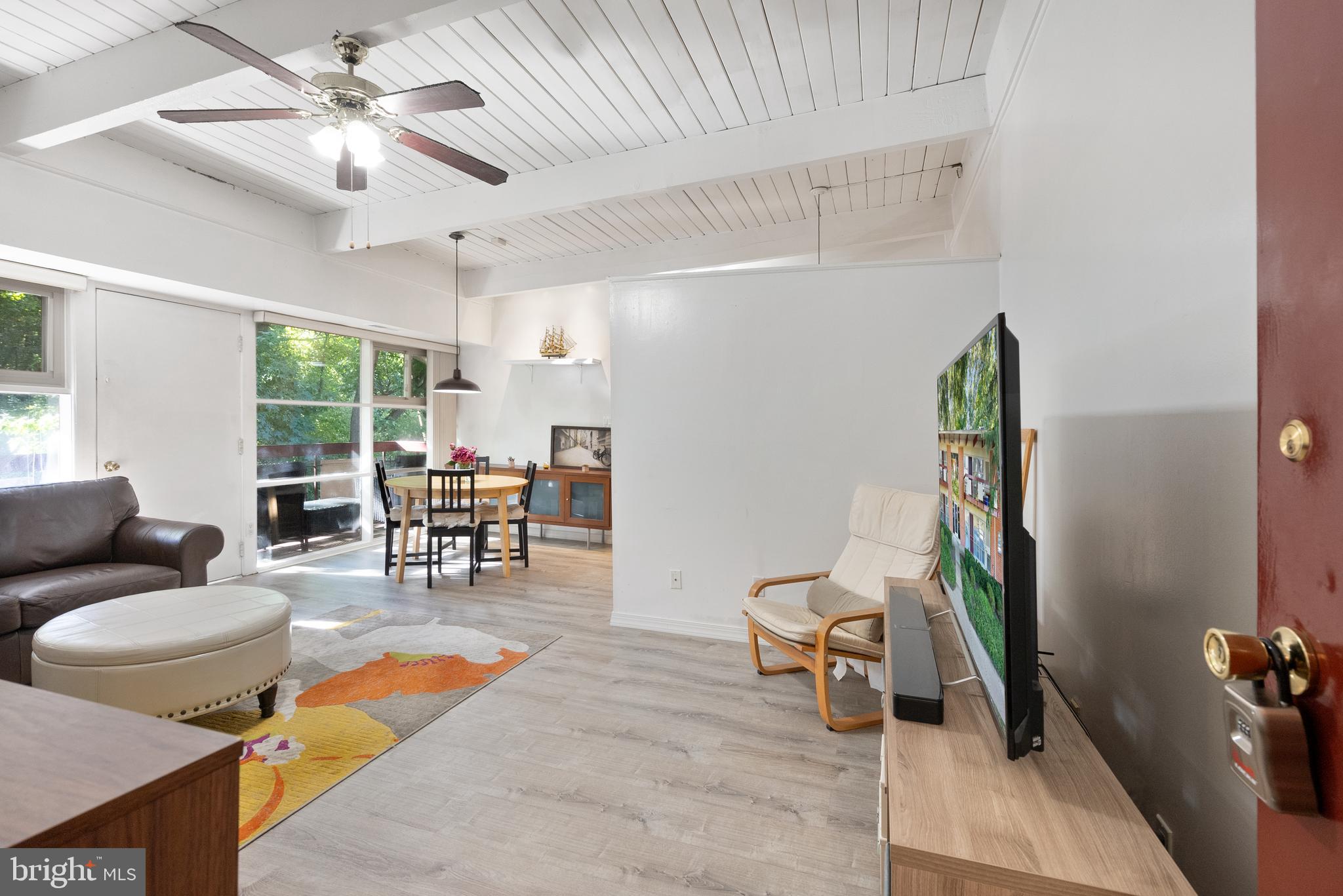 4235 Americana DRIVE Unit: 203