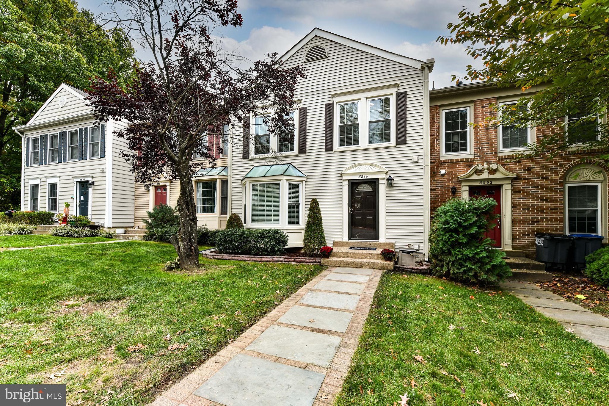 3894 Mohr Oak COURT