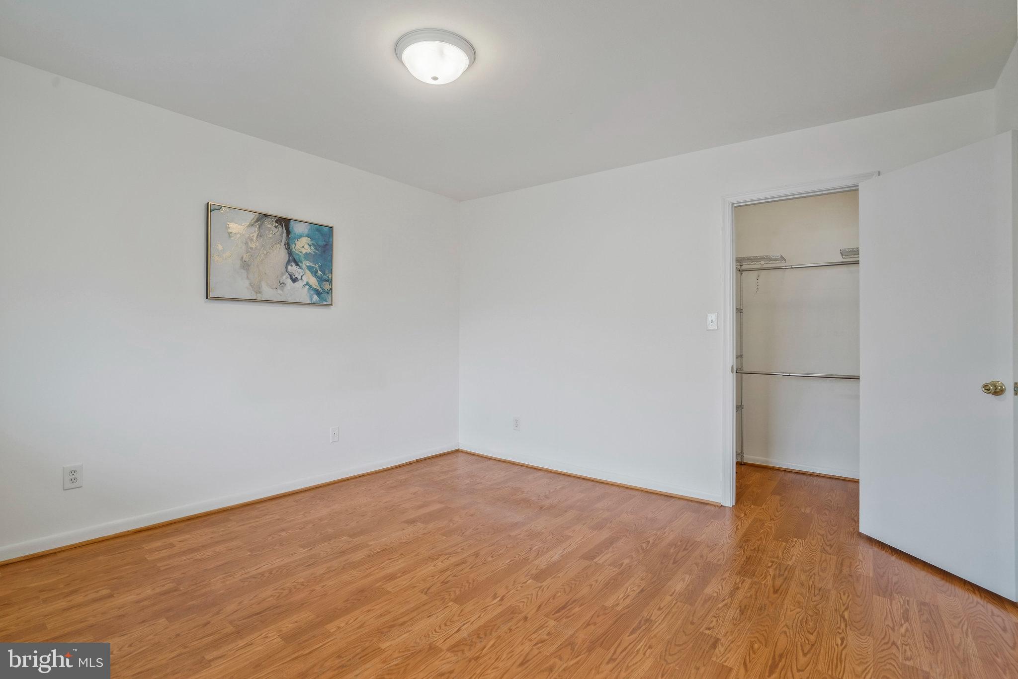 2754 Hollywood ROAD Unit: 301