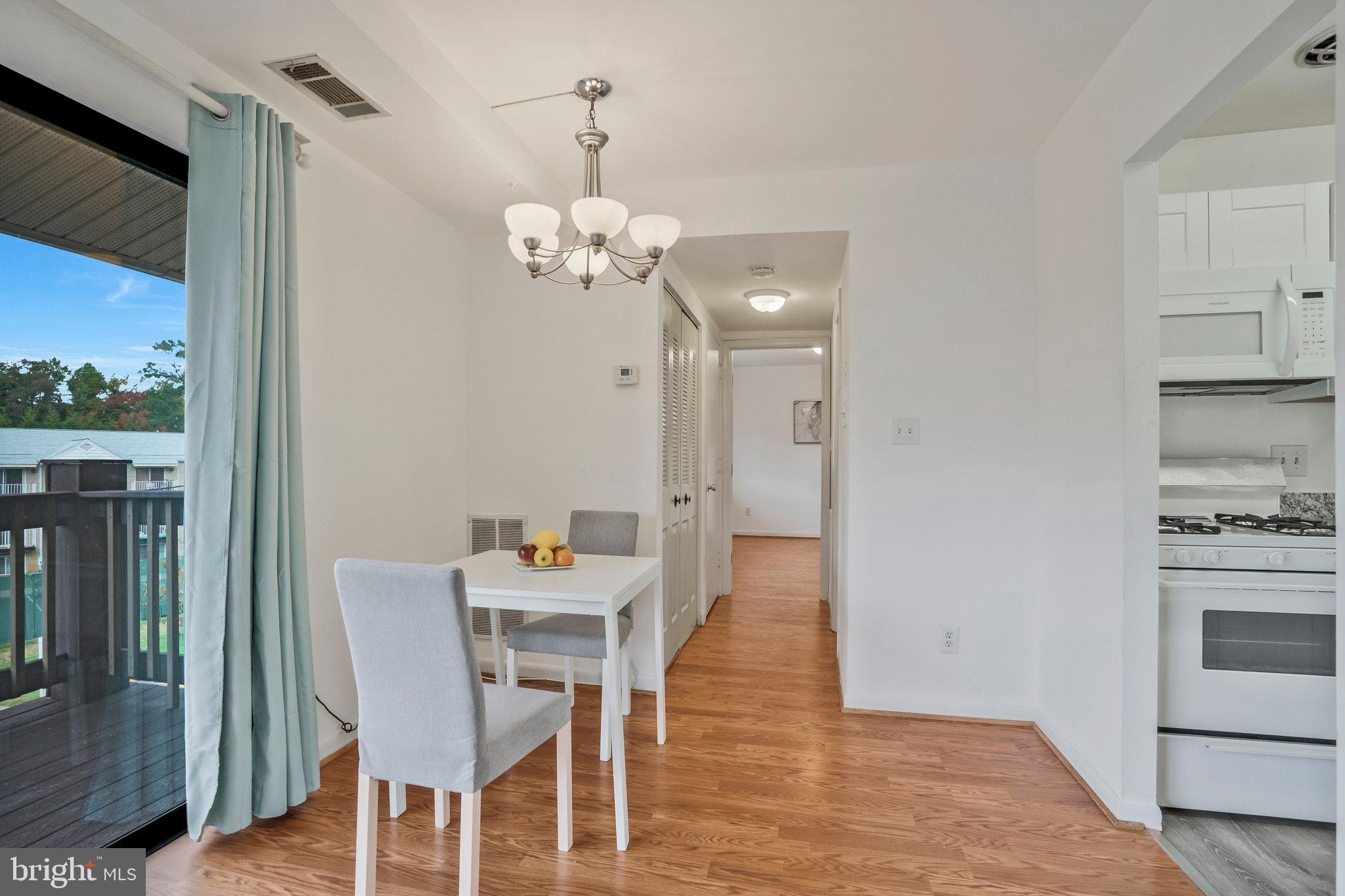2754 Hollywood ROAD Unit: 301