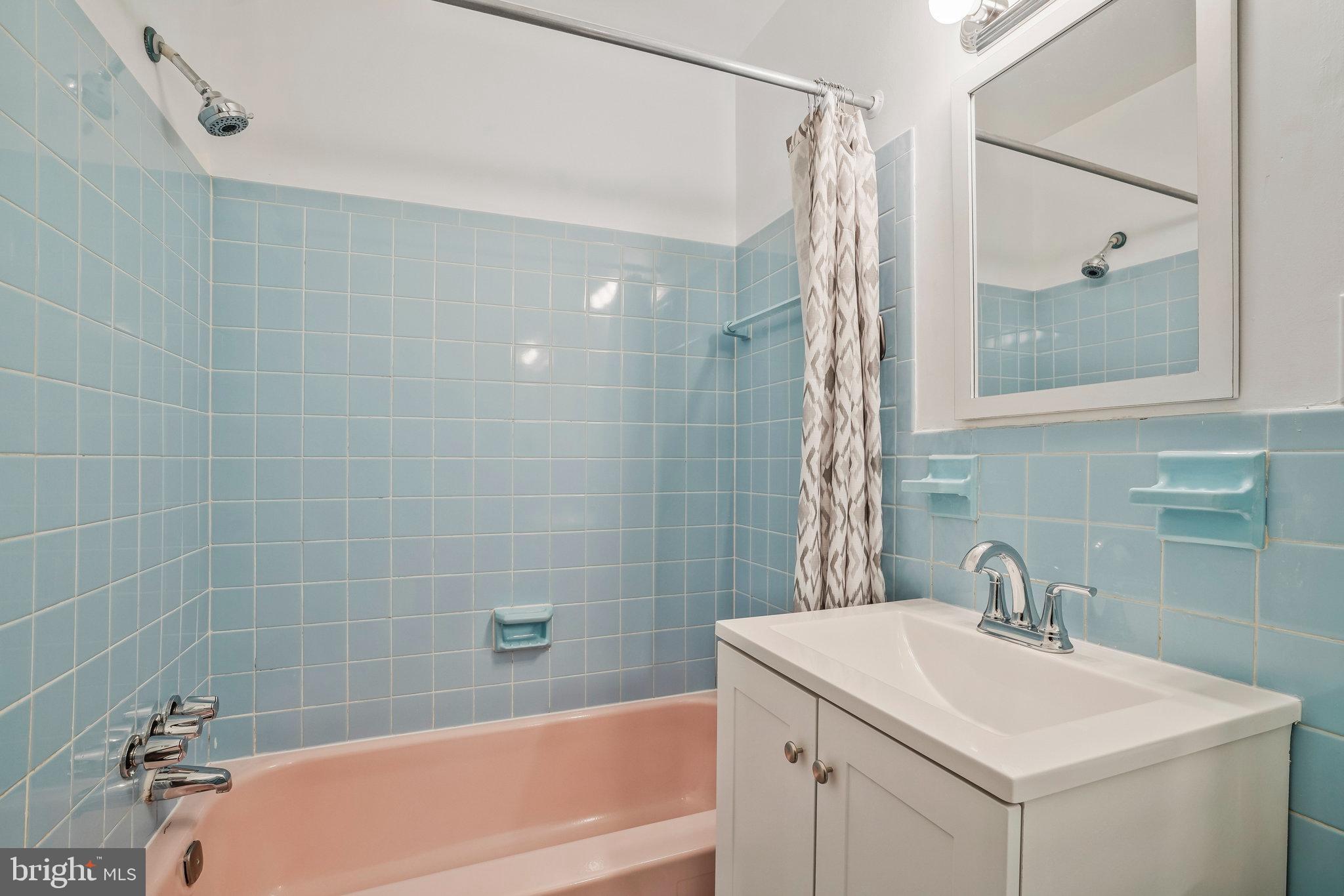 2754 Hollywood ROAD Unit: 301