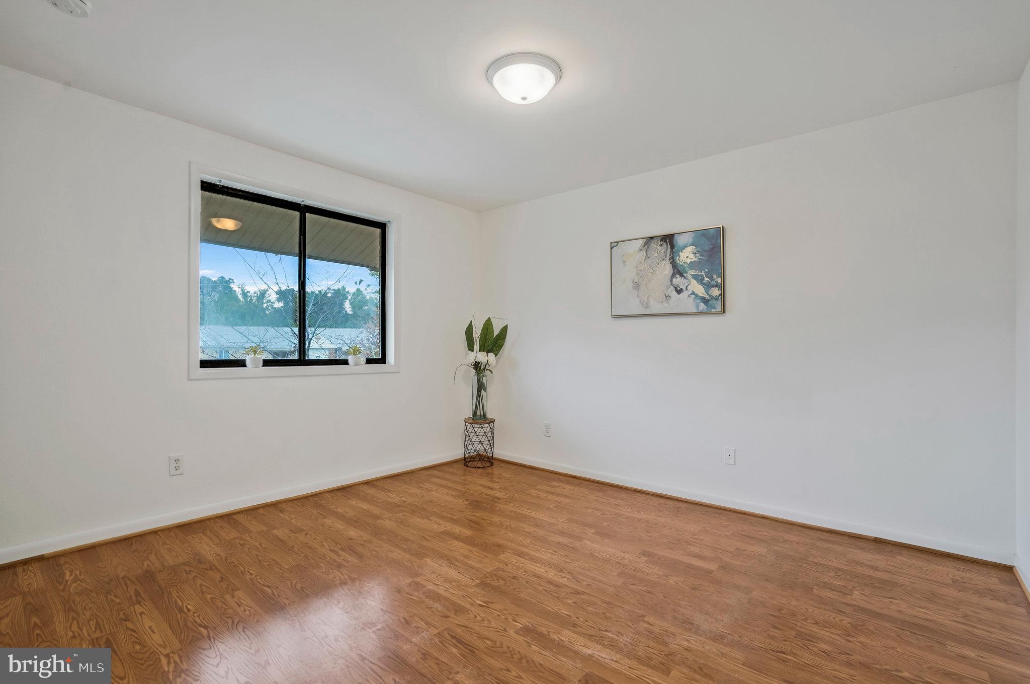 2754 Hollywood ROAD Unit: 301