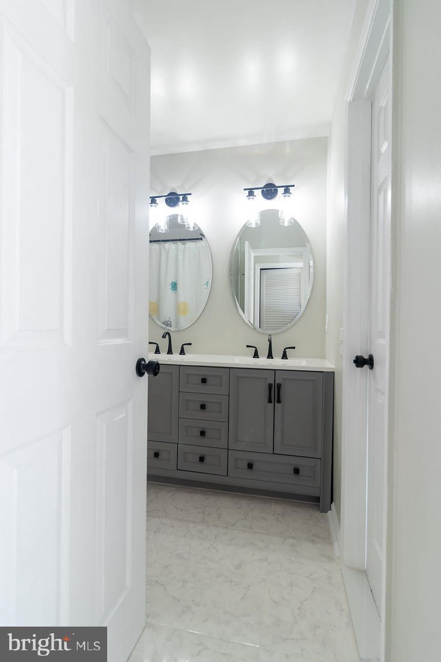8234 Catbird CIRCLE Unit: 301