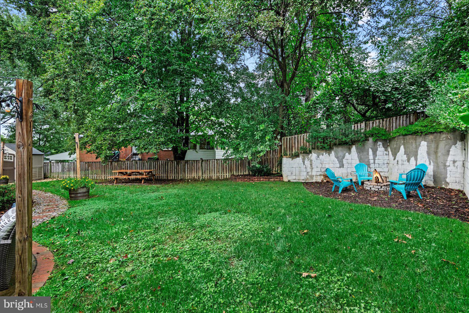 7010 Murray LANE