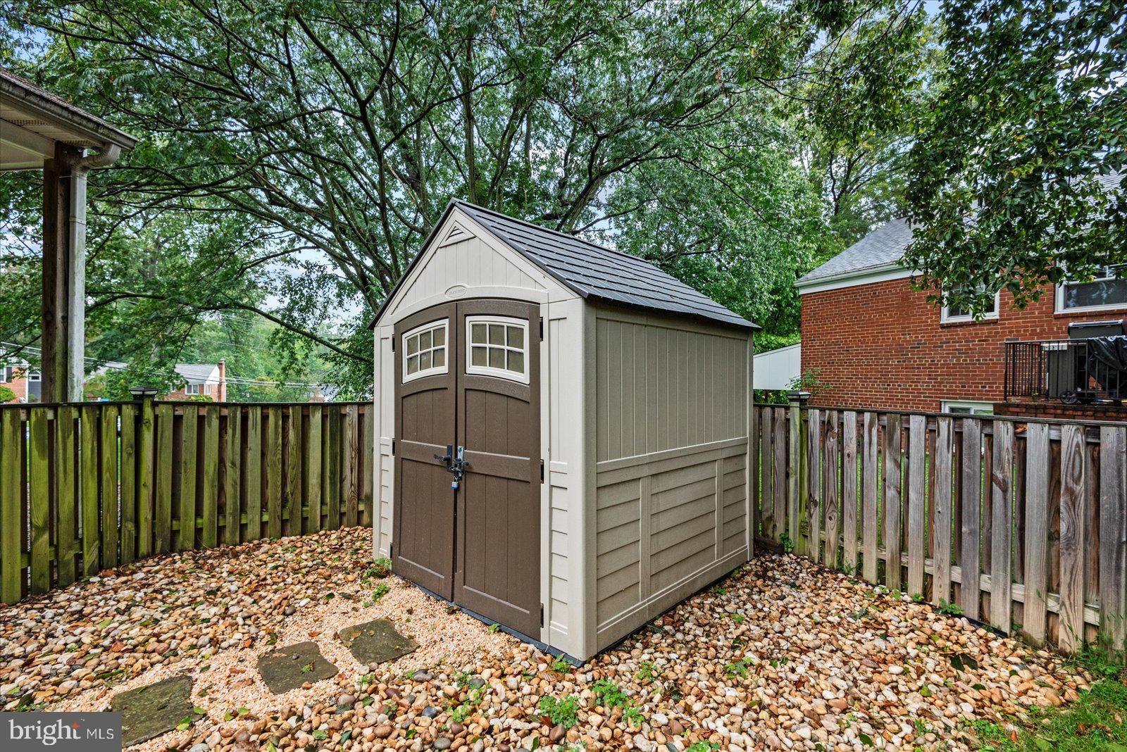 7010 Murray LANE