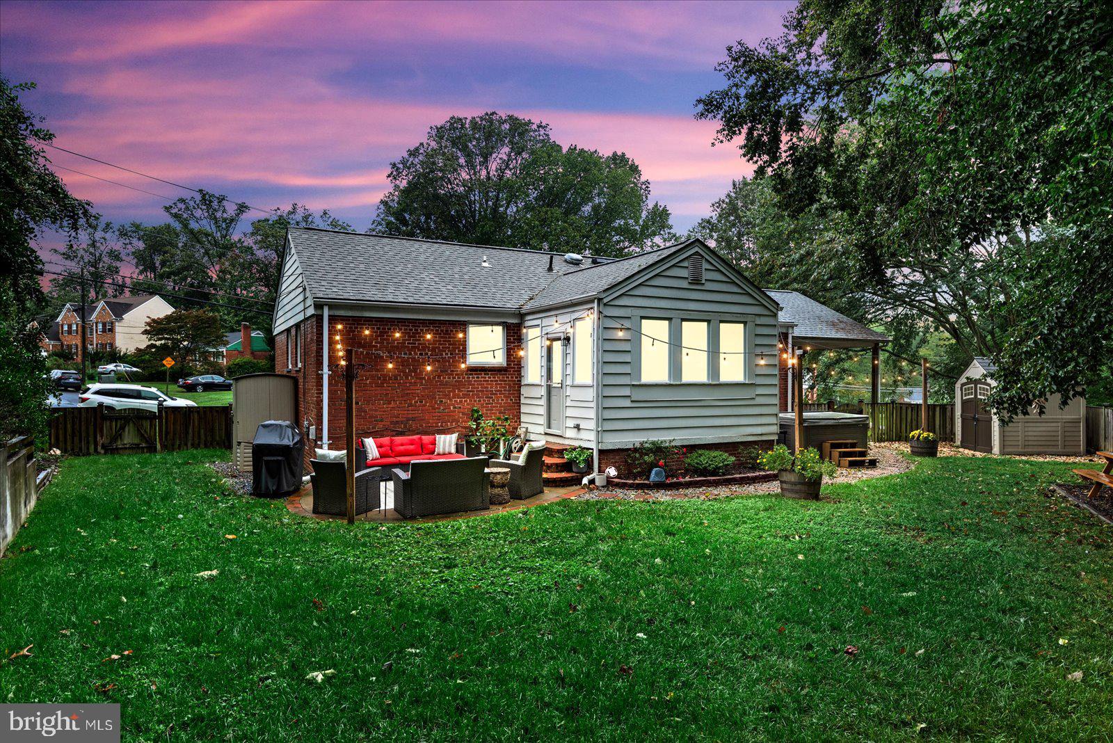 7010 Murray LANE