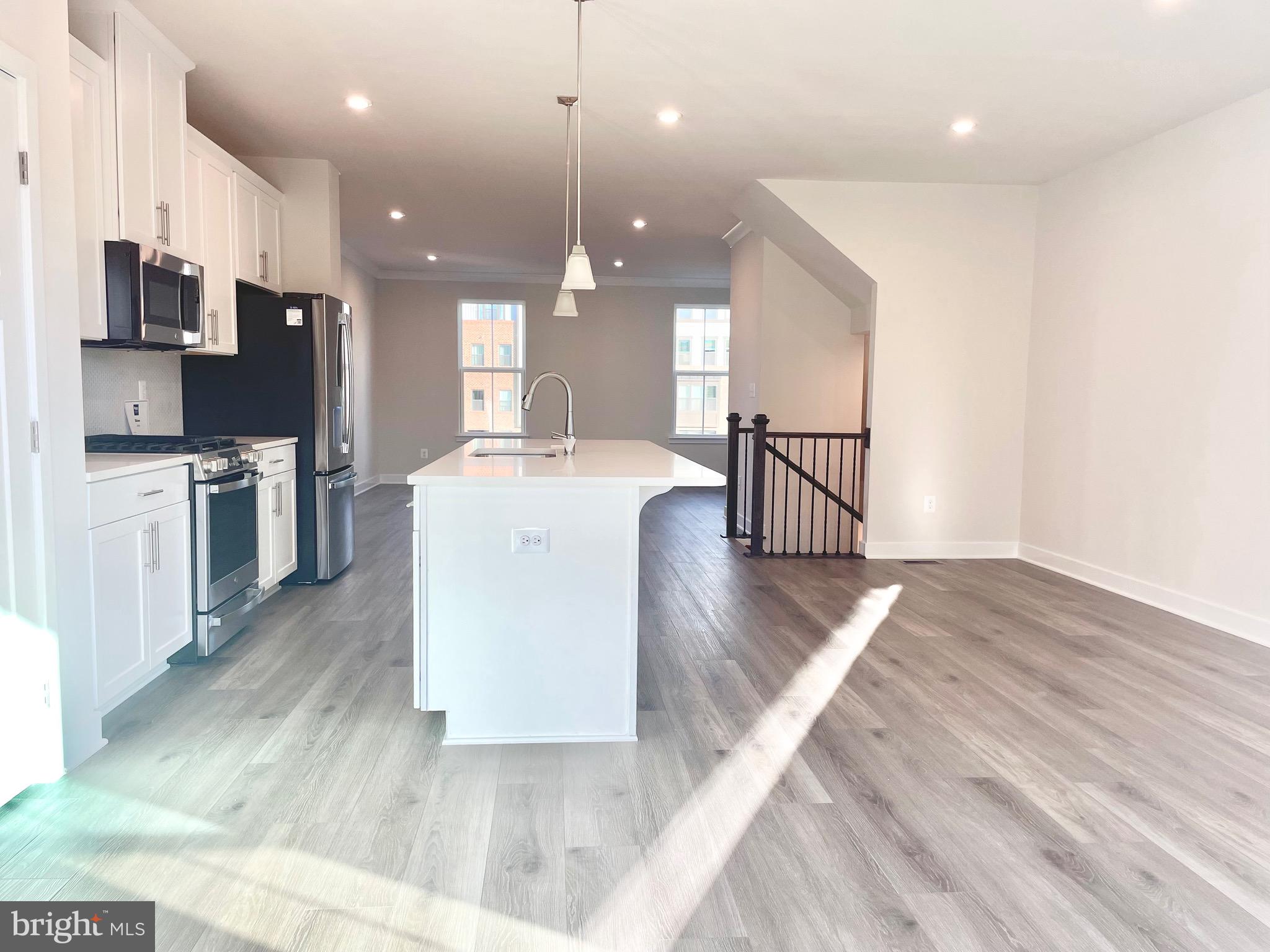 14048 Sunrise Valley DRIVE