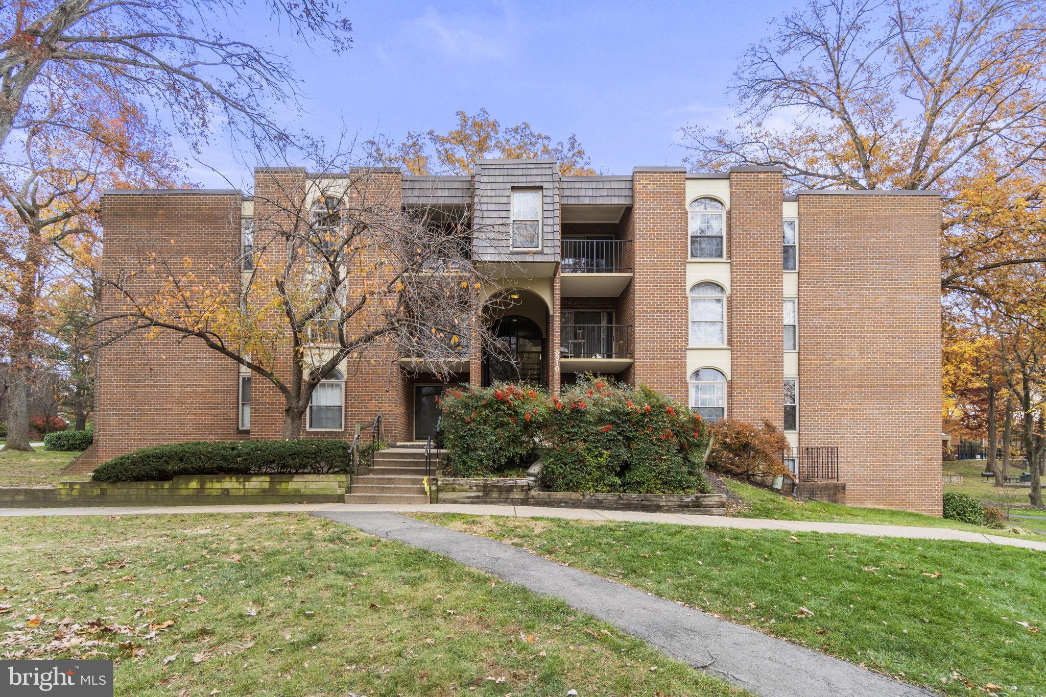 3310 Woodburn Village DRIVE Unit: 21