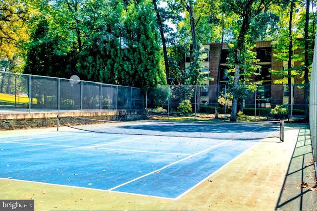 3310 Woodburn Village DRIVE Unit: 21